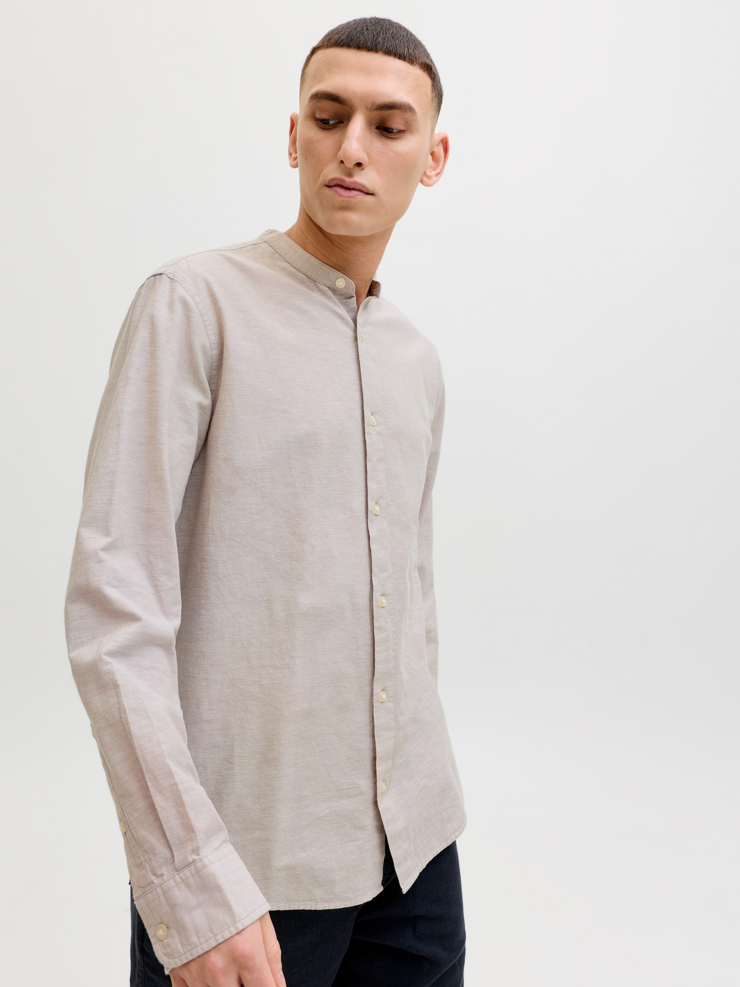 Jack & Jones Langarmhemd »JJEBREEZE LINEN BLEND BAND SHIRT L/S SN« mit Stehkragen
