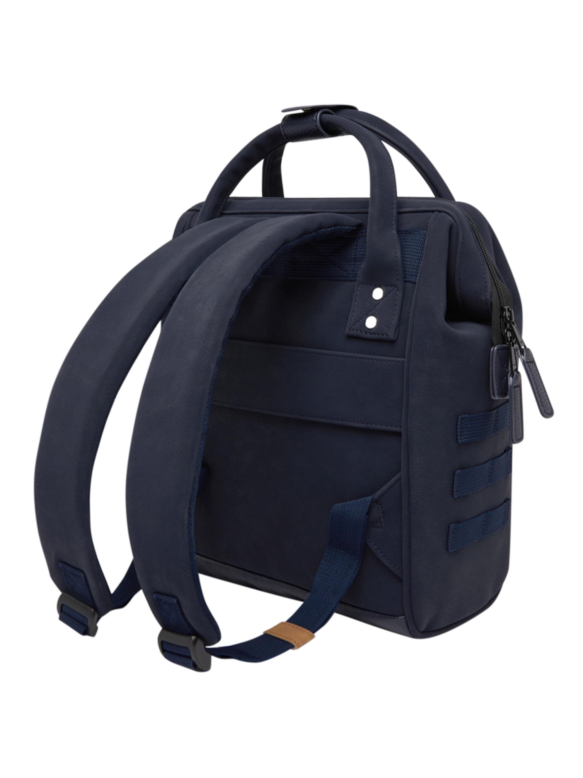 CABAIA Tagesrucksack »Tagesrucksack Adventurer S Nubuck«, Cityrucksack aus hochwertigem Kunstleder