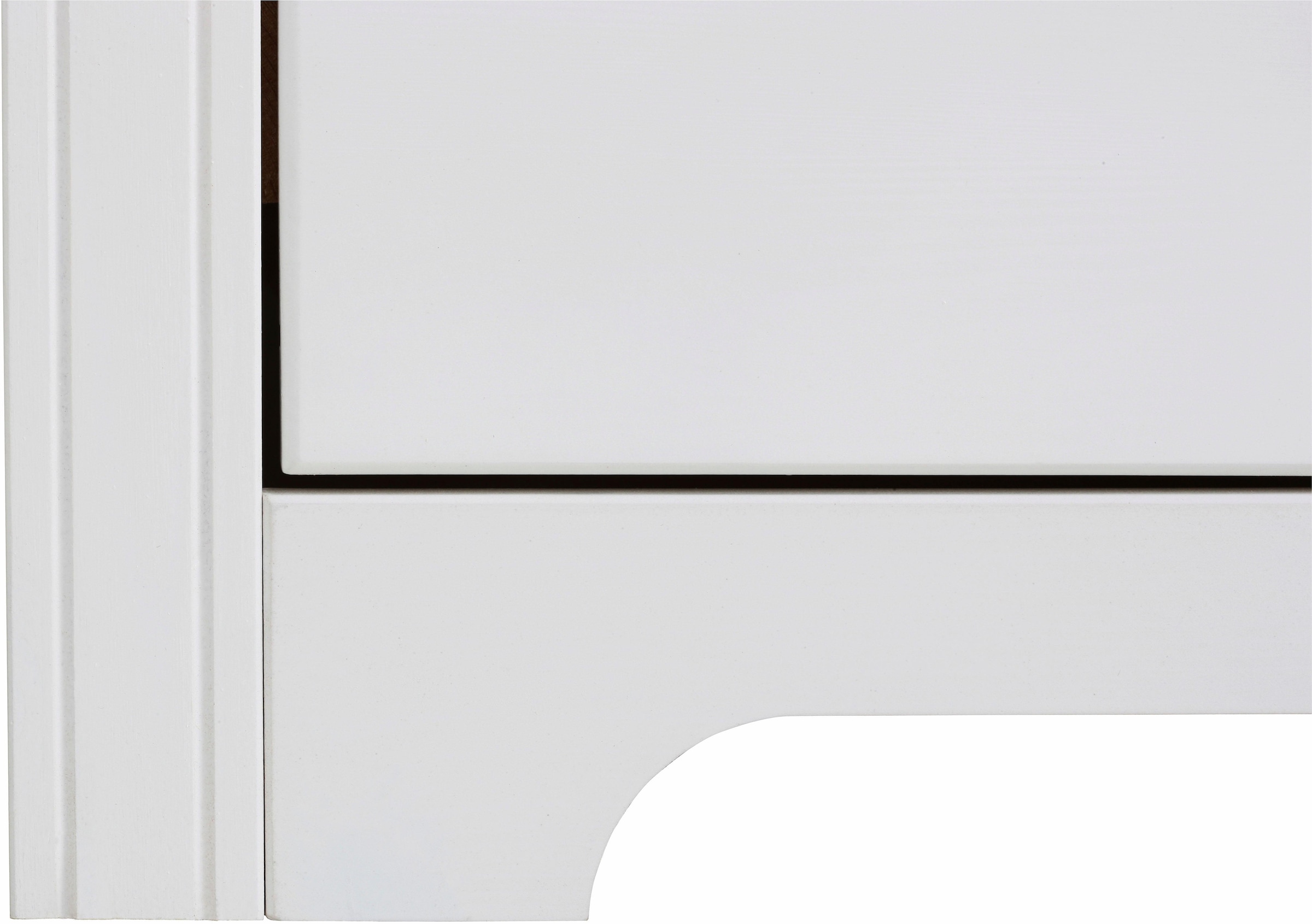 Home affaire Wäscheschrank »Hugo, Mehrzweckschrank, FSC zertifiziert, Made in EU«, (B/T/H) 106/38/126 cm), aus massiver Kiefer, klassischer Landhausstil mit Kassettenoptik