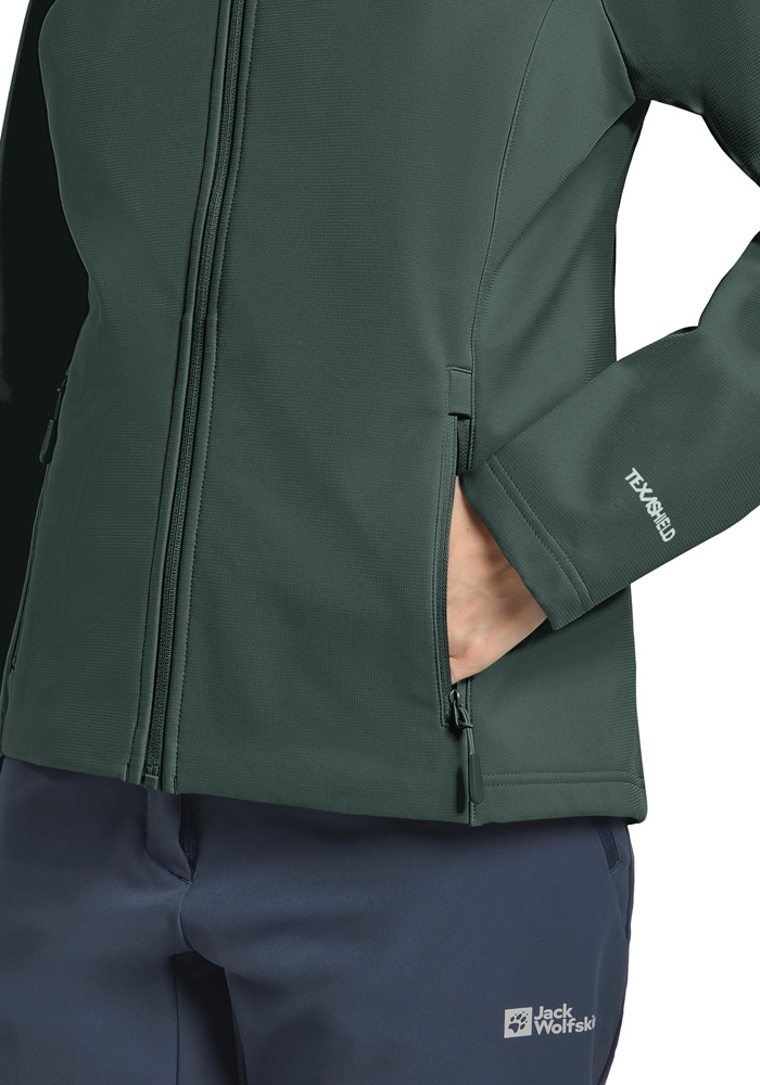Jack Wolfskin Softshelljacke »BORNBERG HOODY W« mit Kapuze für vielseitige Outdoor-Aktivitäten, mit fester Kapuze, atmungsaktiv