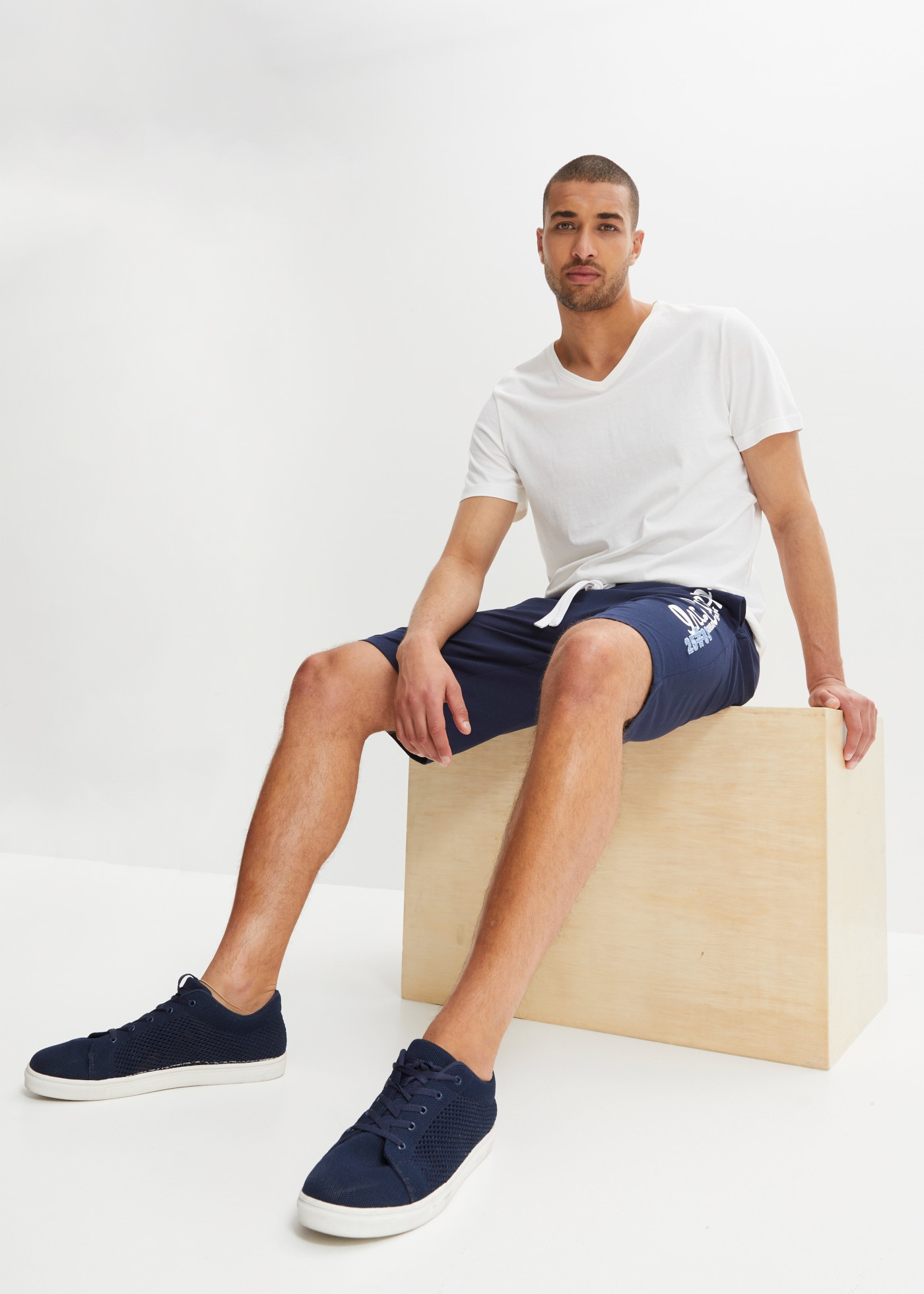 bonprix Bermudas  aus Baumwolle, mit Kordeln in Kontrastfarbe, Regular Fit