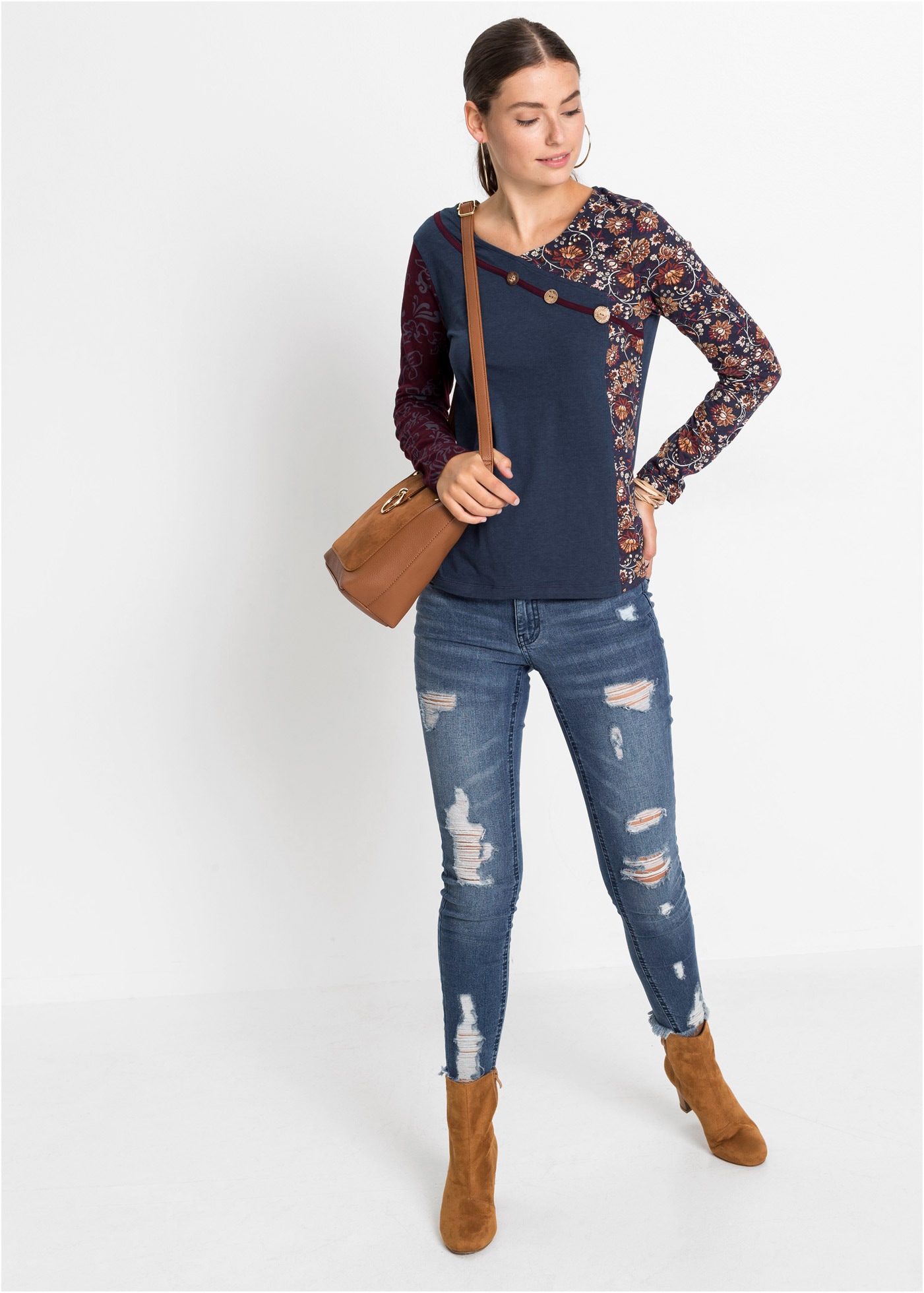 bonprix Langarmshirt Material- und Mustermix mit Blumenprint, mit V-Ausschnitt