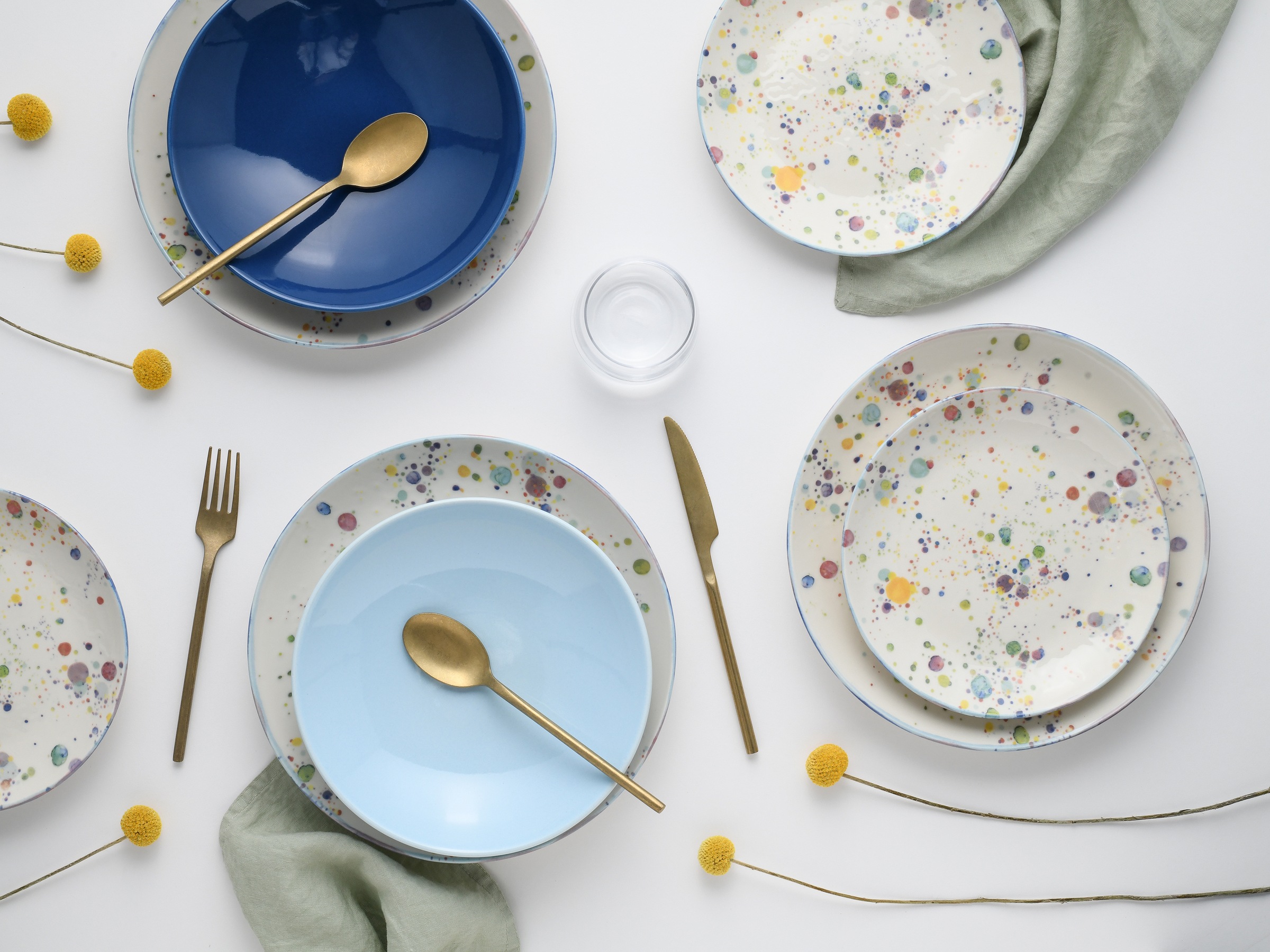 CreaTable Teller-Set »Candy Drops, Teller Set 12-tlg.« Unregelmäßige bunte Punkte, Gute Laune Geschirr, Frisch, Freundlich