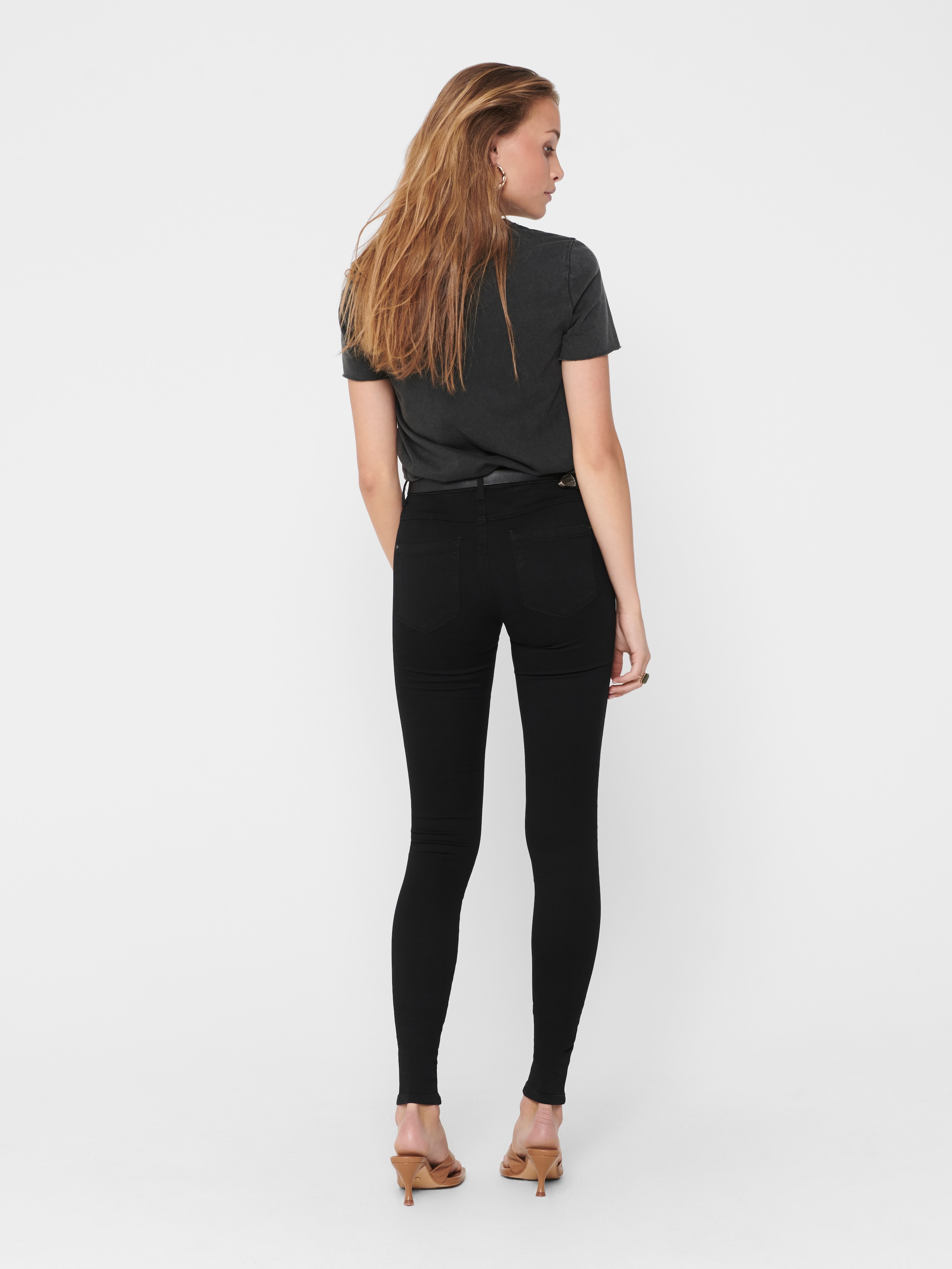 ONLY Skinny-fit-Jeans »ONLROYAL – Skinny-Jeans mit normaler Leibhöhe und Stretch« unifarben, modisch, skinny fit, Denim