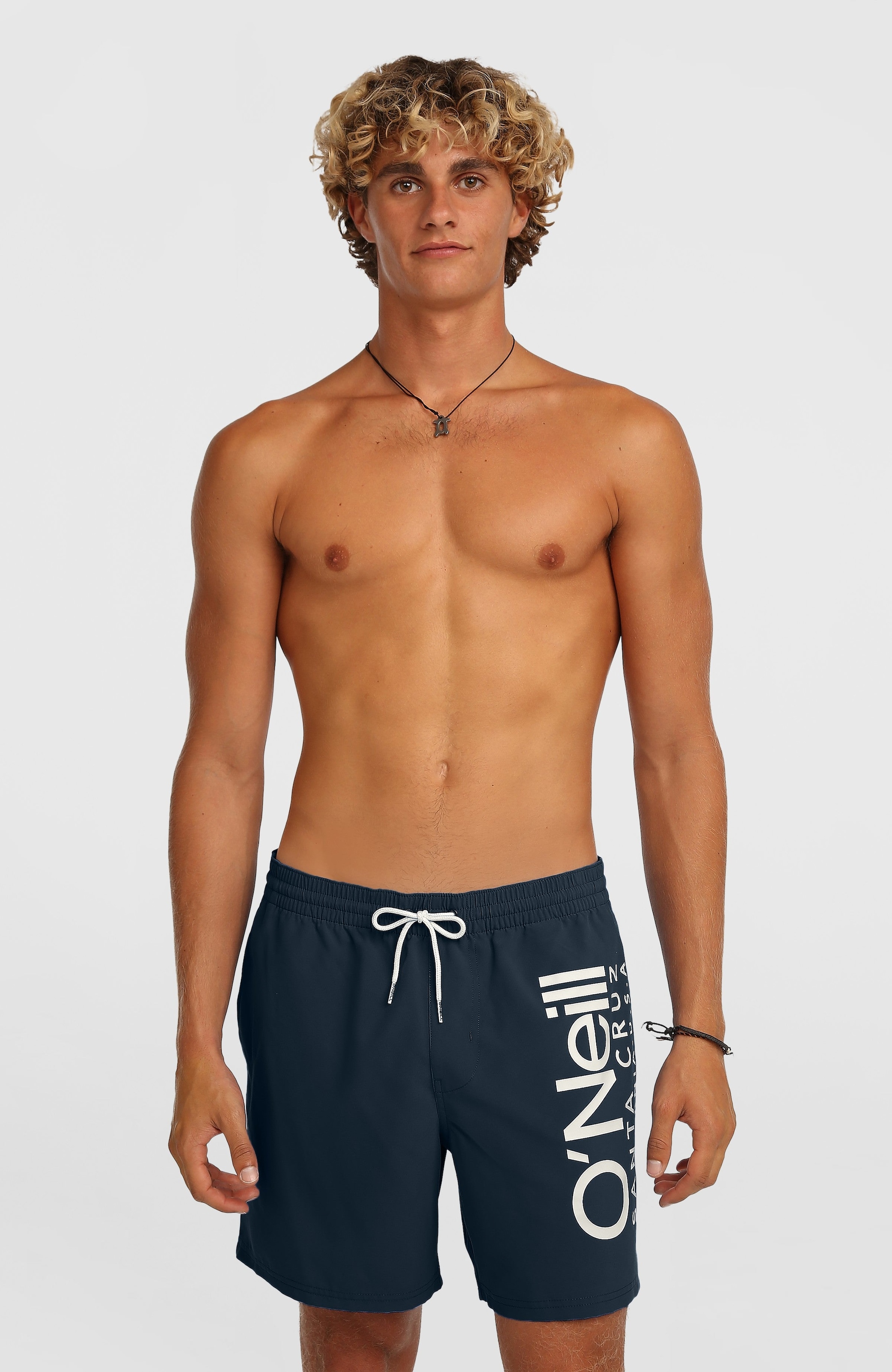 O'Neill Badeshorts »ORIGINAL CALI 16'' SWIMSHORTS« mit seitlichen Eingrifftaschen und Gesäßtasche, mit Stickerei am Bein