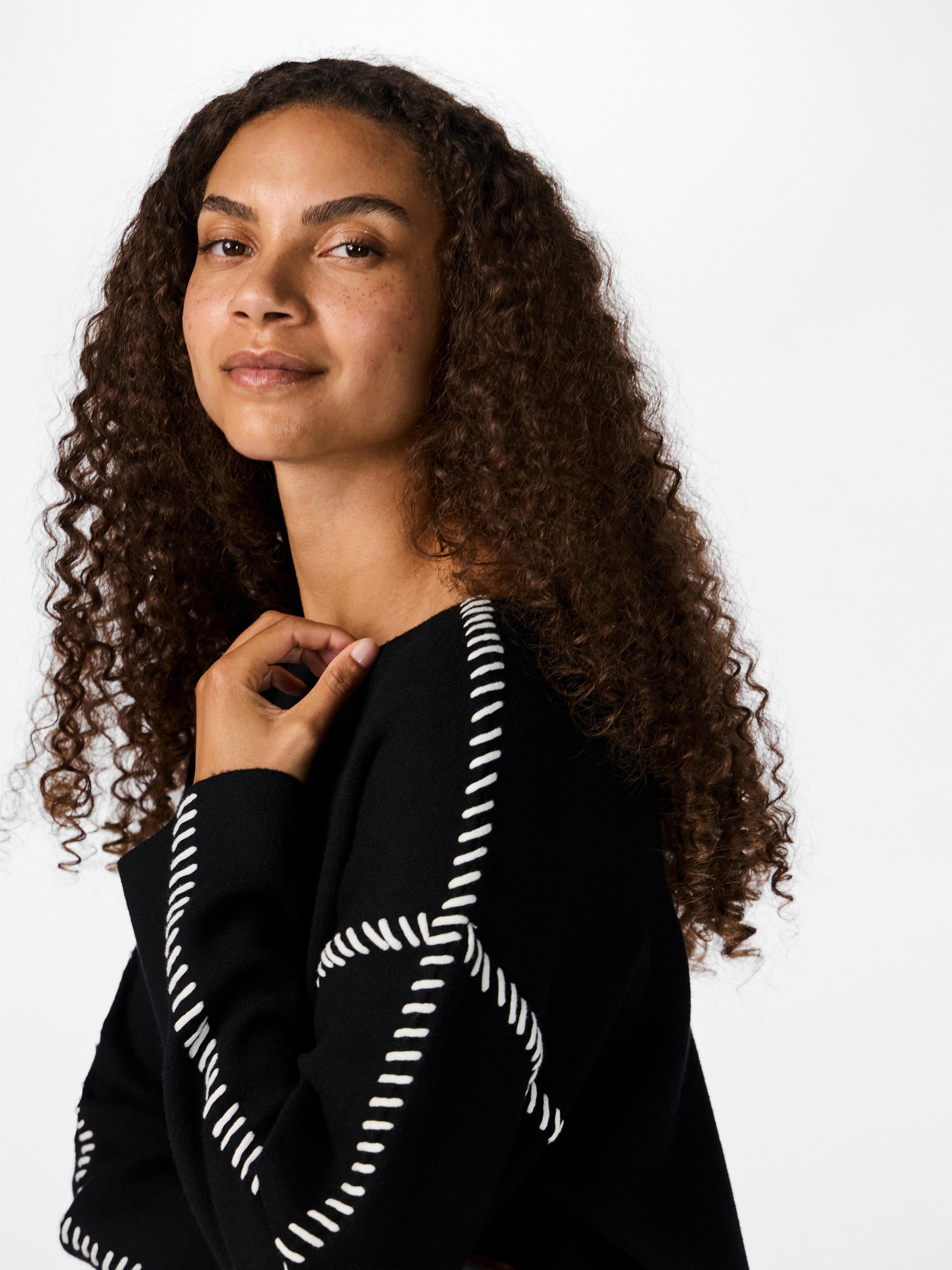 Y.A.S Strickpullover »YASSTITCHA LS KNIT PULLOVER S. NOOS«, farblich abgesetzte Nähte