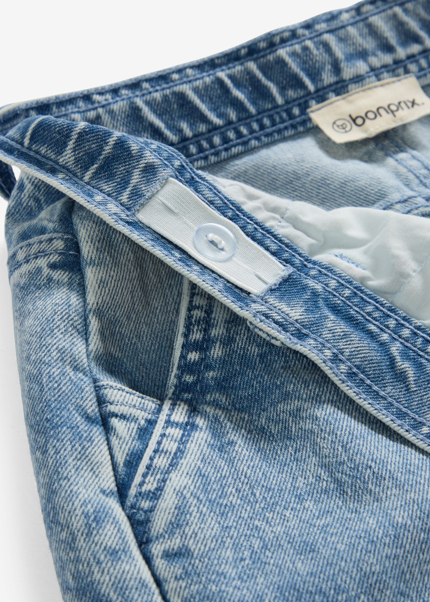 bonprix Cargojeans mit aufgesetzten Cargo-Taschen, Wide-Leg-Schnitt, Loose Fit