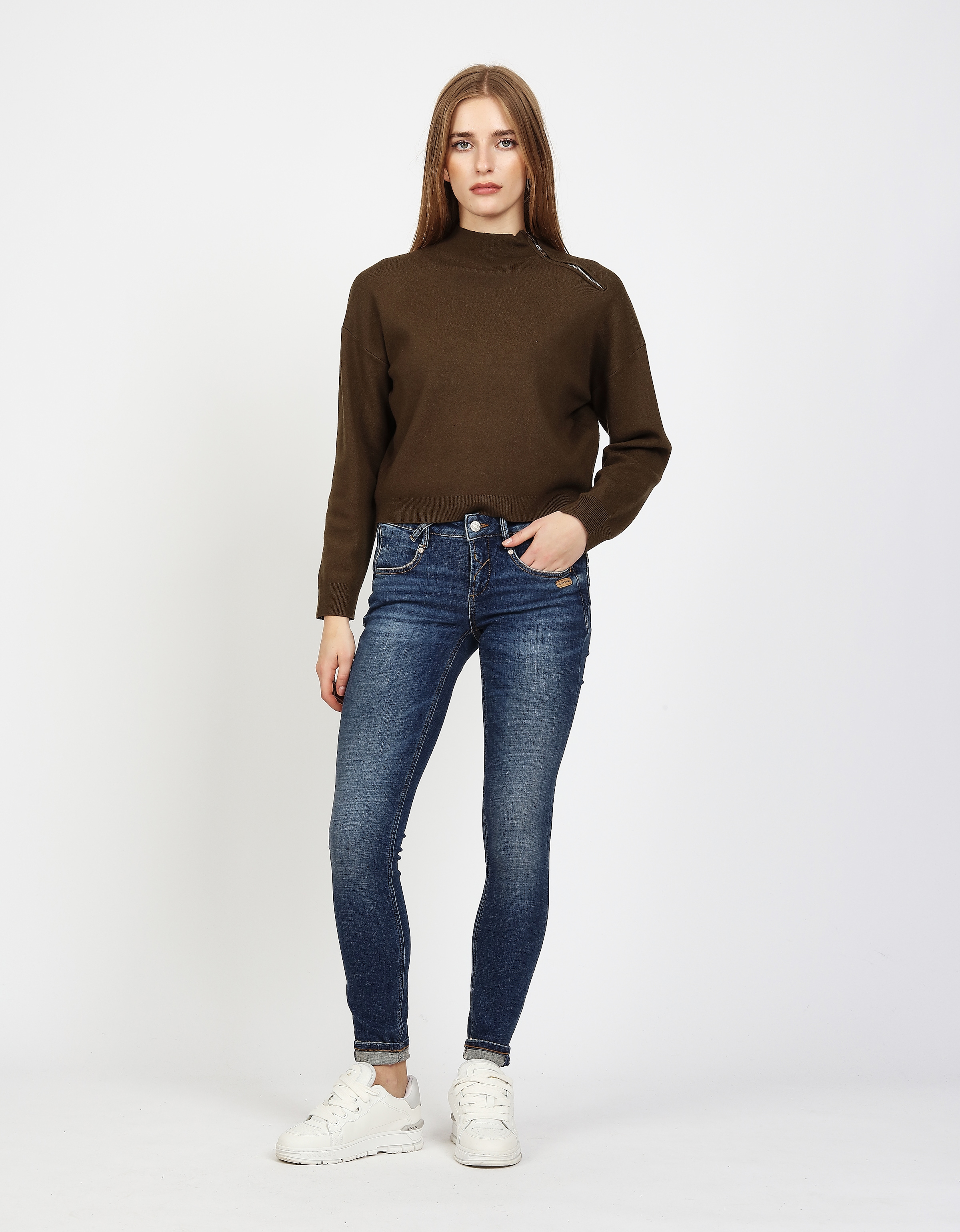 GANG Skinny-fit-Jeans »94NELE« mit Rundpasse und seitlichen Dreieckseinsätzen f. e. tolle Silhouette