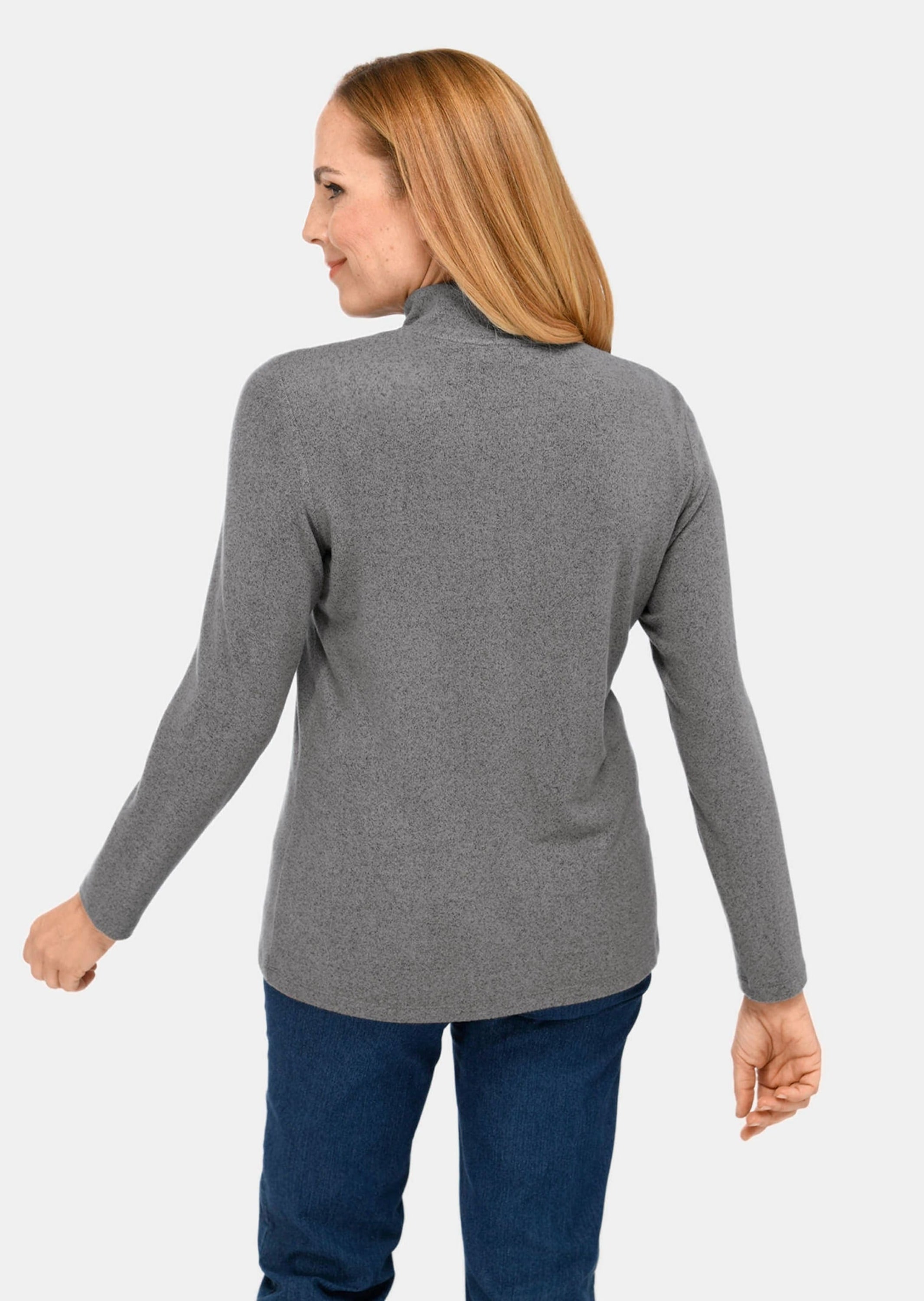 GOLDNER Strickpullover »Kurzgröße Flauschiges Stehbundshirt mit Reißverschluss und glänzendem, gesticktem Logo«