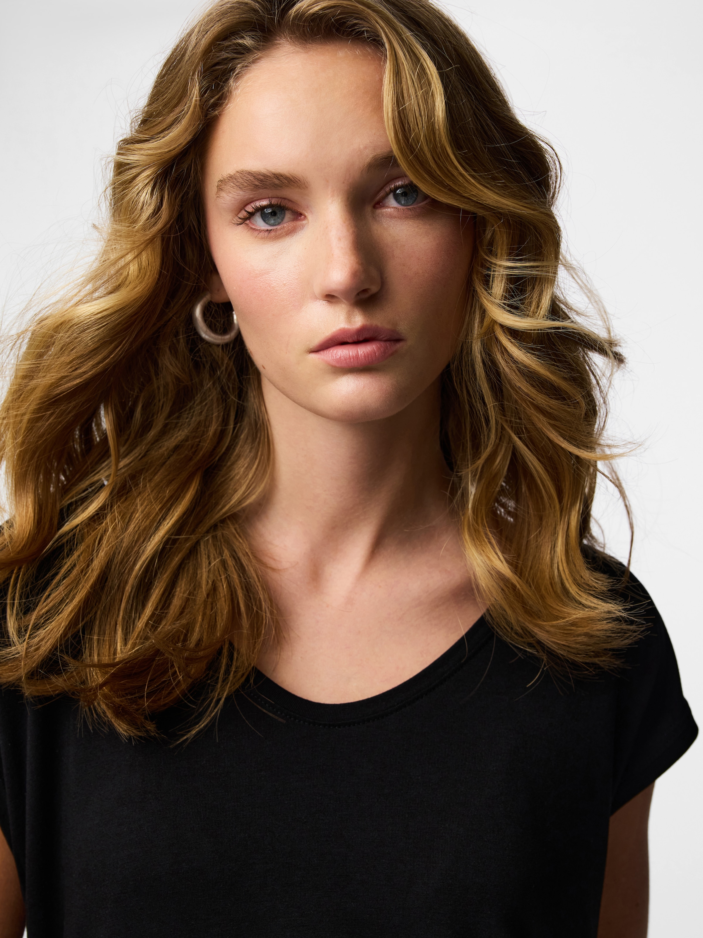 pieces Rundhalsshirt »PCBILLO TEE SOLID NOOS BC«