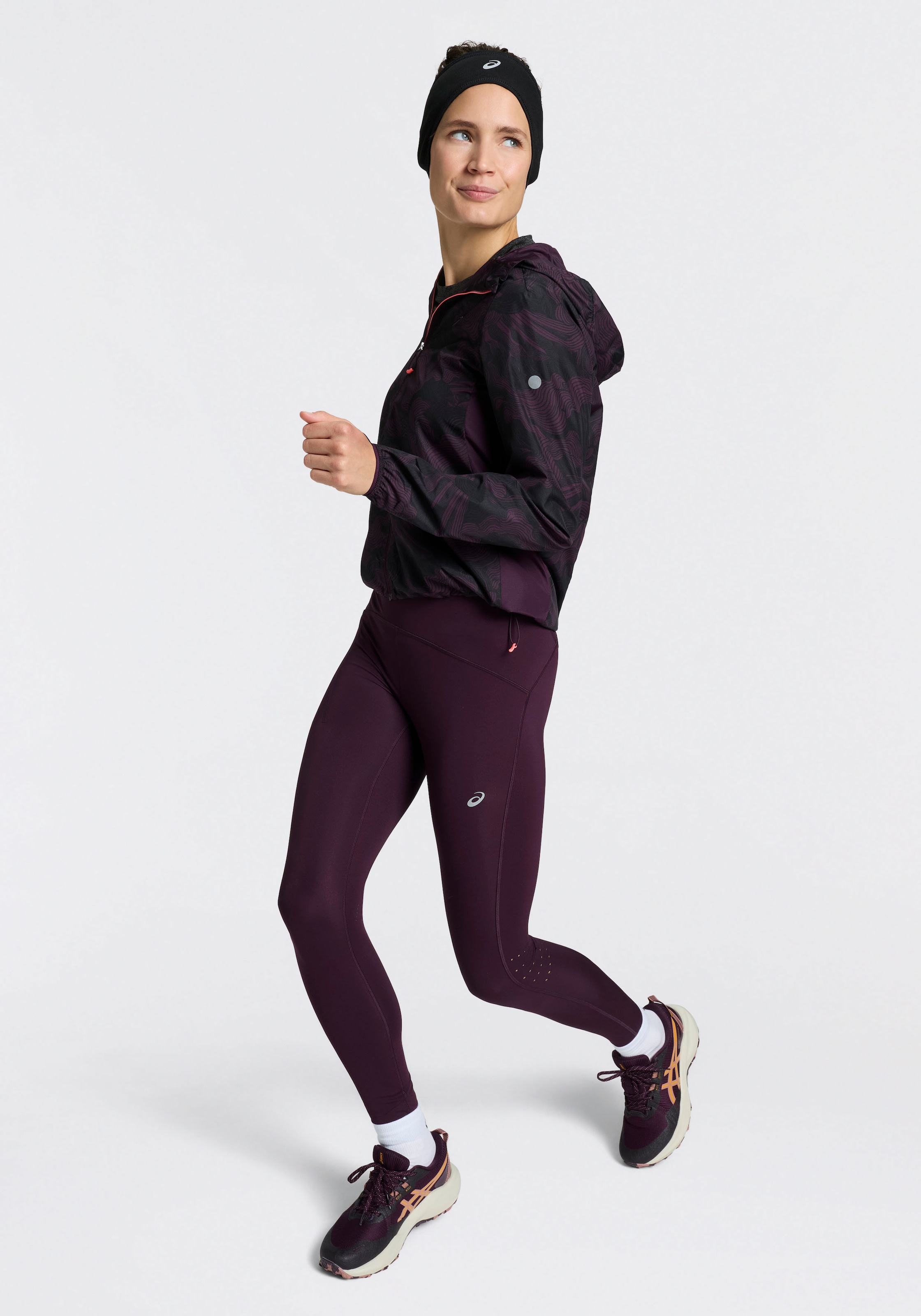 Asics Laufjacke »FUJITRAIL PACKABLE JACKET« Reflektierend, Bewegungsfreundlich, Leicht