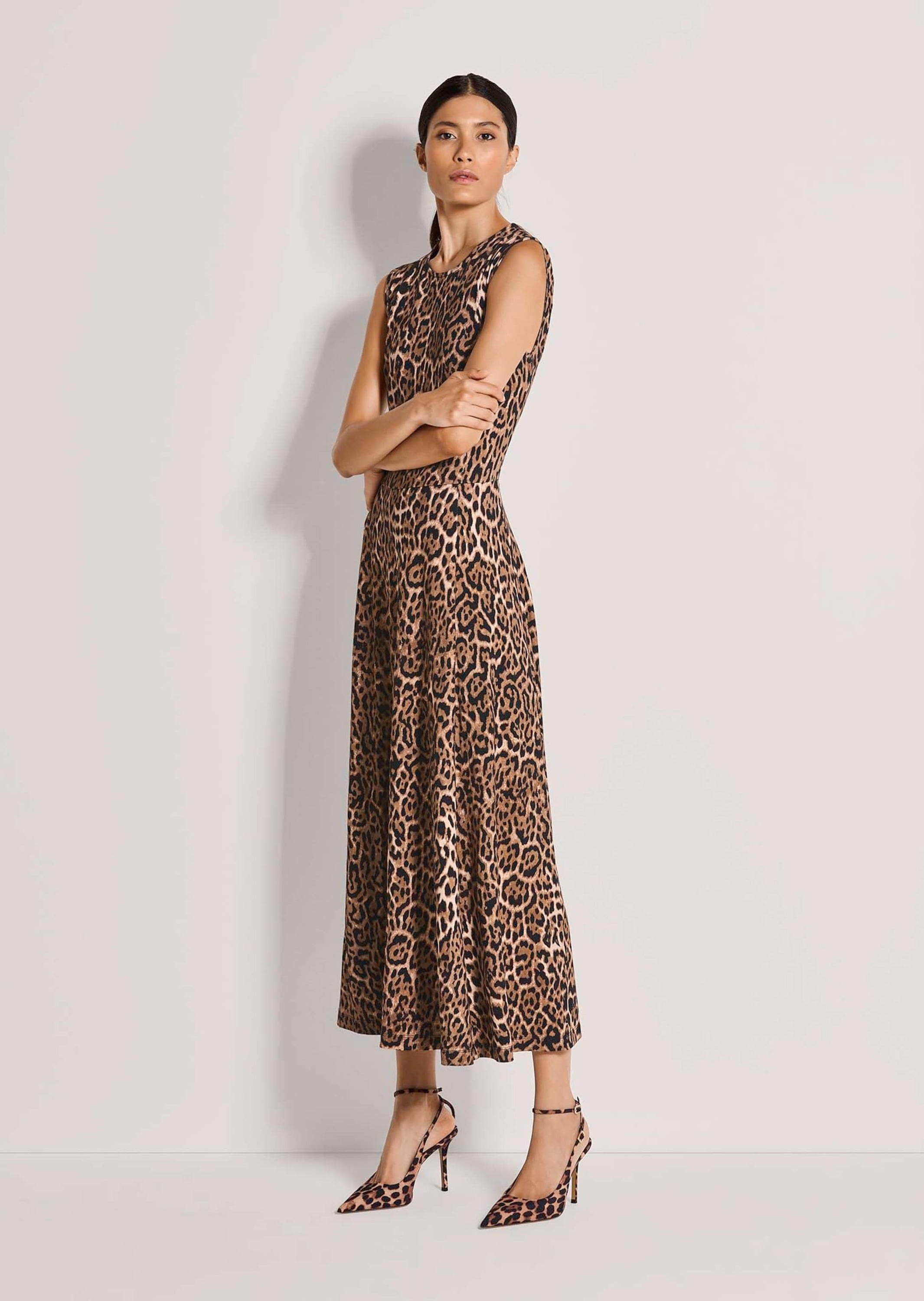 MADELEINE Midikleid »Maxikleid Sommerkleid mit Animalprint« Taillennaht