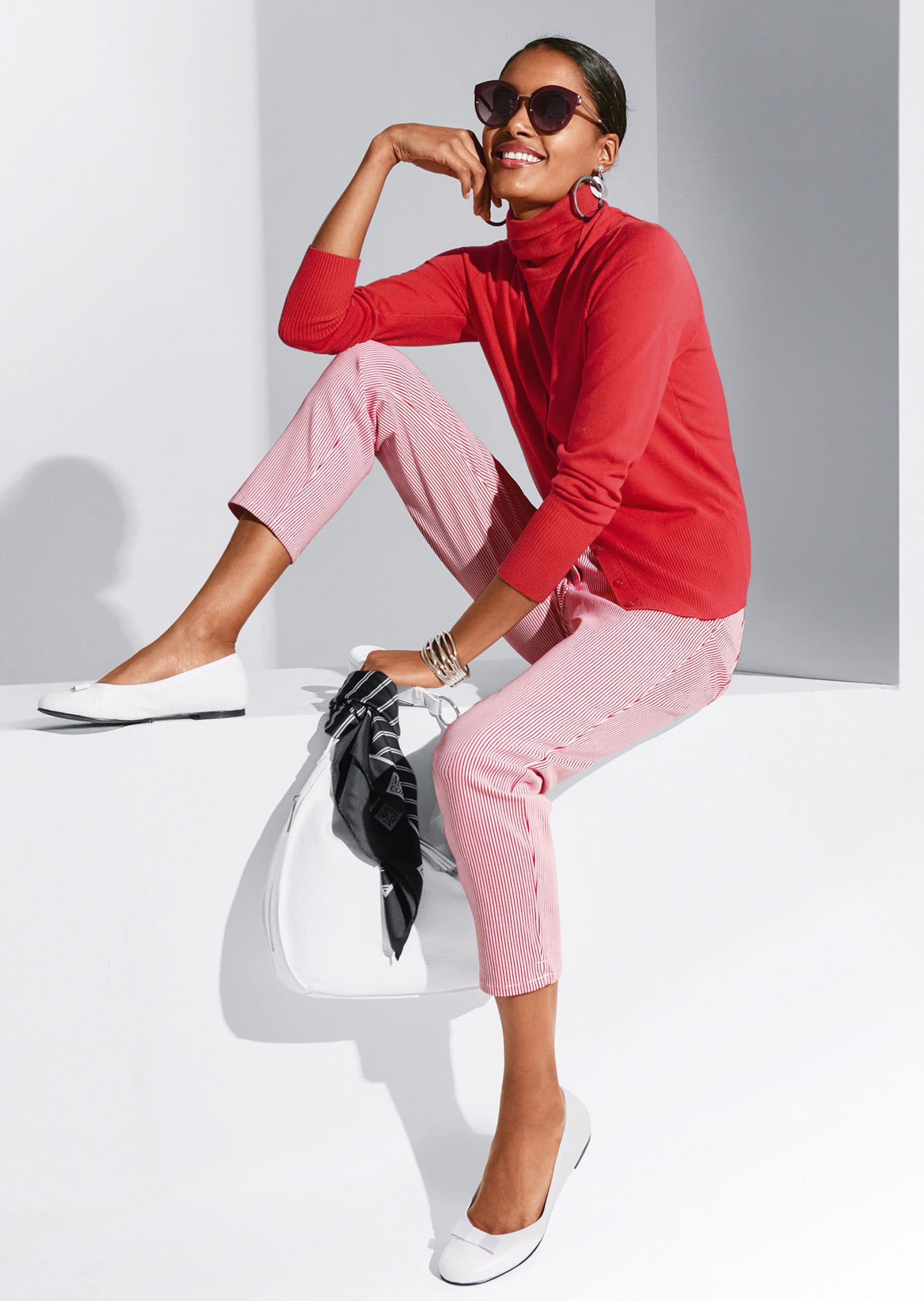 MADELEINE Strickjacke »Strickjacke Eleganter Viskose-Cardigan mit Knopfleiste« Hochwertige Blendenverarbeitung