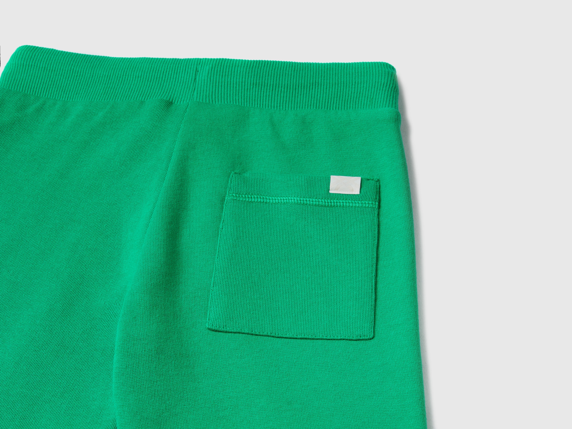 United Colors of Benetton Jogginghose, mit Marken-Logo auf der Gesäßtasche
