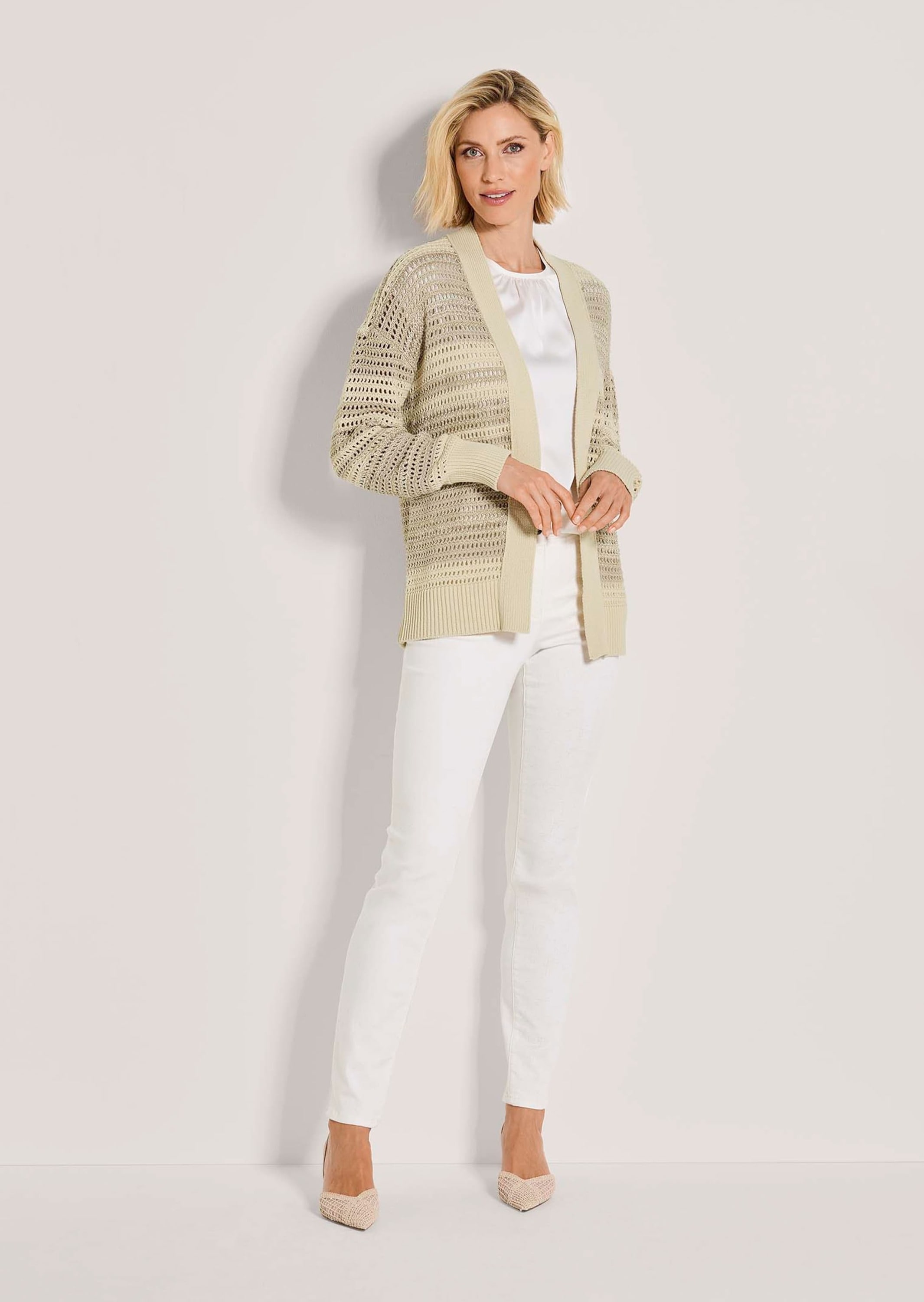 MADELEINE Strickjacke »Strickjacke Eleganter Ajour-Cardigan mit Glanzgarn« Ajour