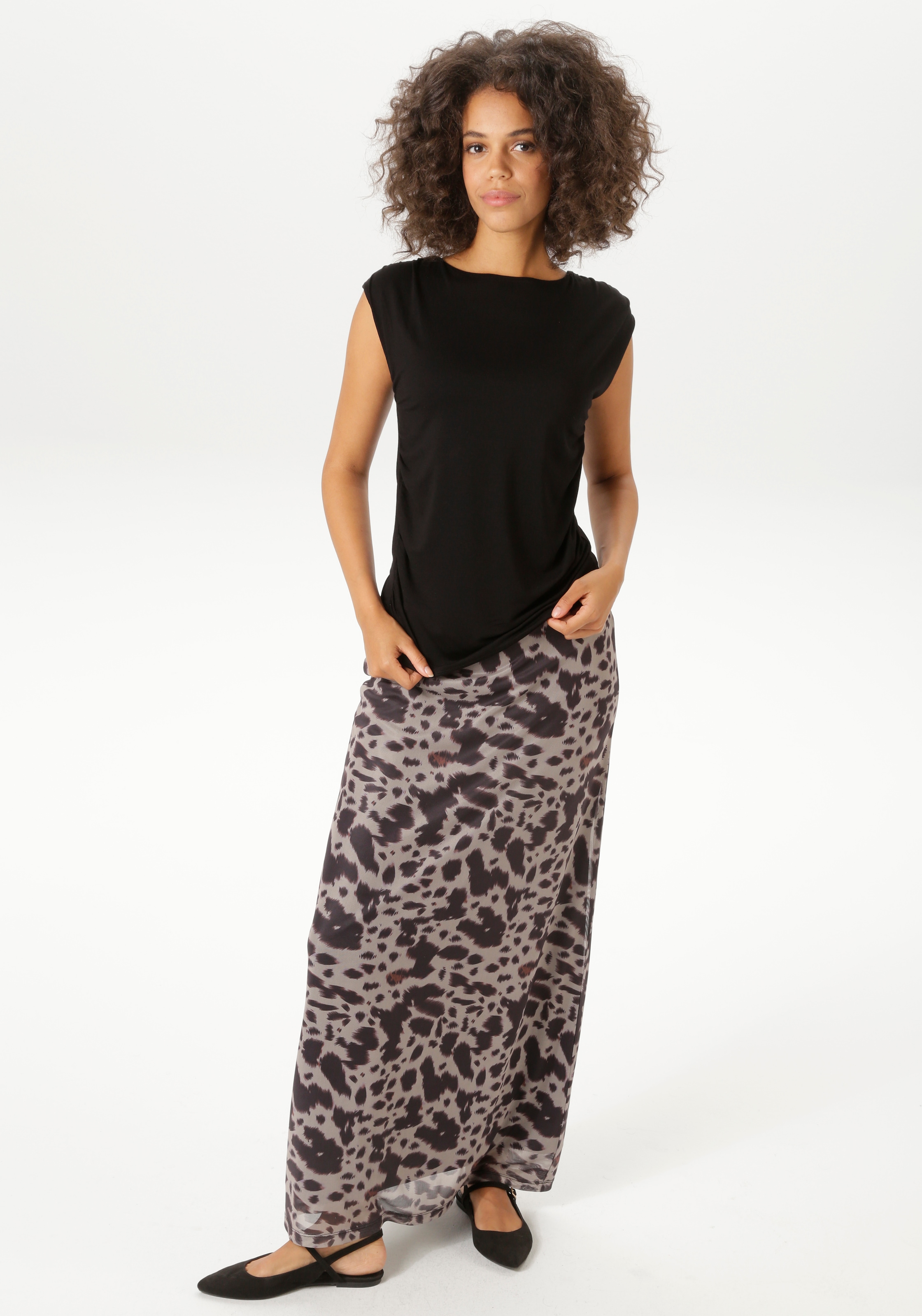 Aniston CASUAL T-Shirt mit Raffungen an den Seitennähten - NEUE KOLLEKTION