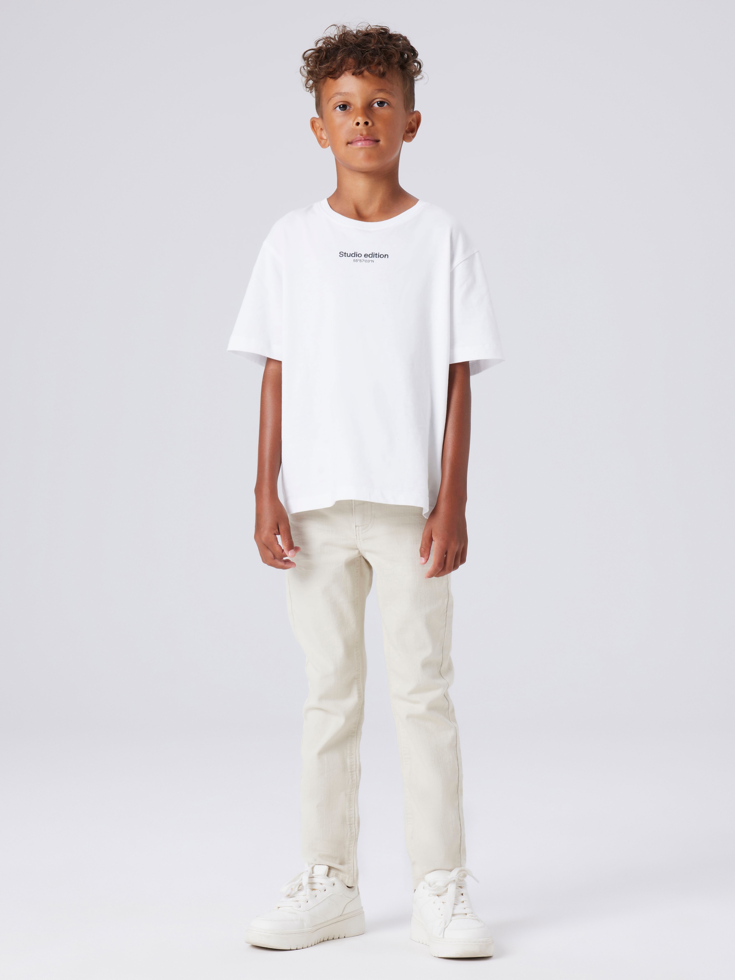 Name It Röhrenhose »NKMTHEO für Jungen mit verstellbarem Bund und schmaler Silhouette«  slim fit, Twill, Reißverschluss, uni