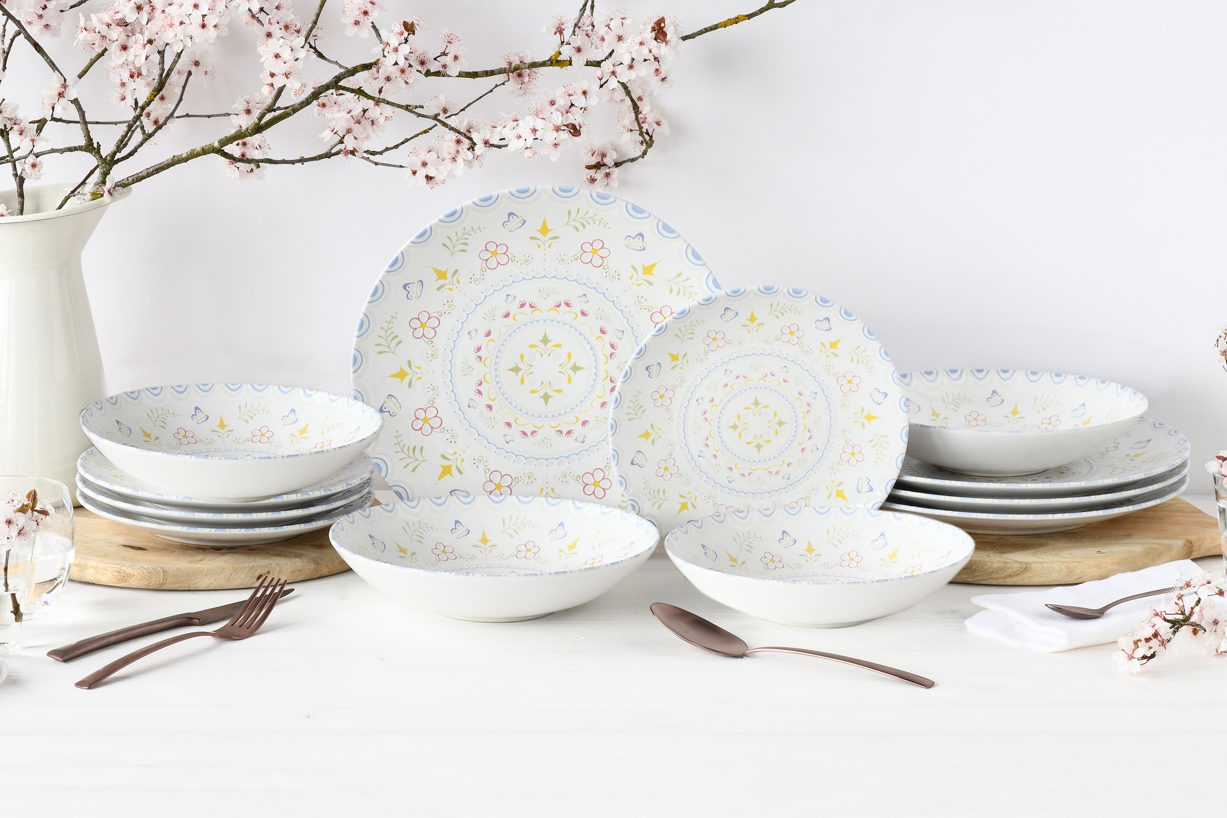 CreaTable Teller-Set »Primavera Pastell, Tellerset 12-tlg.« Vollflächig dekoriert, Schmetterlingsmotive, Zarte Pastelltöne