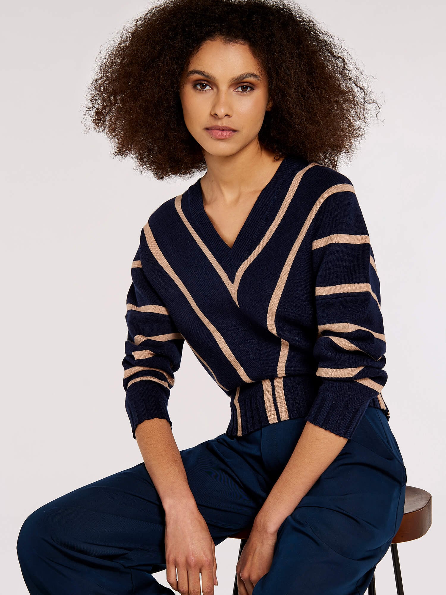 Apricot Rundhalspullover »Chevron-Design Pullover« mit Streifenmuster