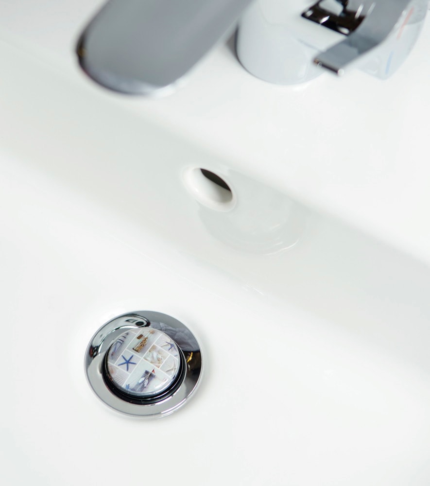 Sanilo Badaccessoire-Set »Meeresbrise«, (Komplett-Set, 3 tlg.), bestehend aus WC-Sitz, Badteppich und Waschbeckenstöpsel