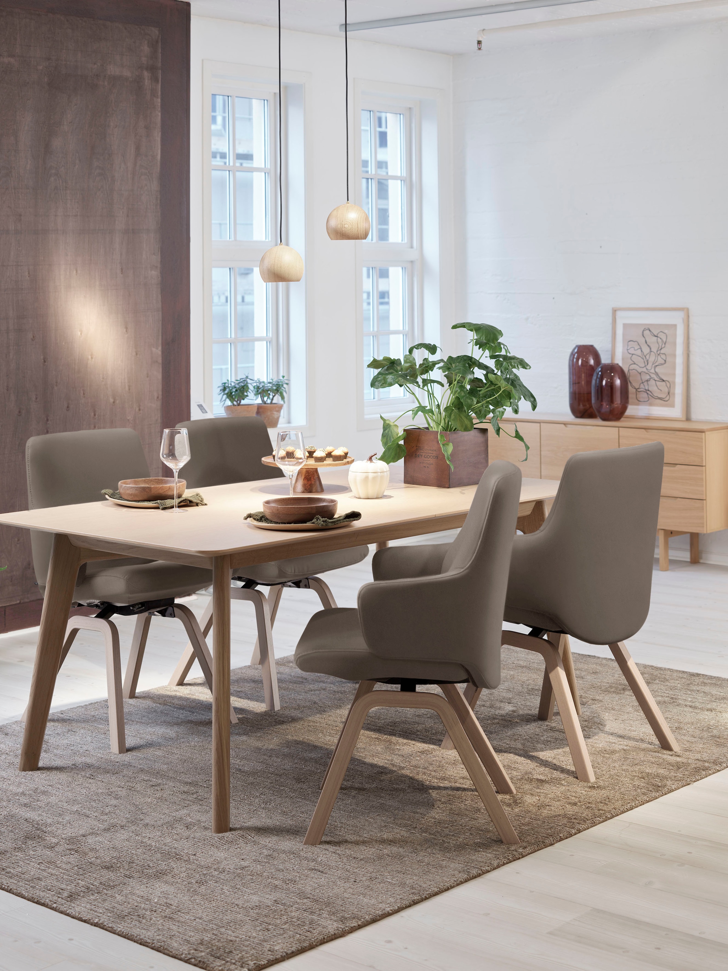 Stressless® Polsterstuhl »Laurel«, Leder BATICK, Low Back mit Armlehne, Größe L, mit schräggestellten Beinen in Eiche