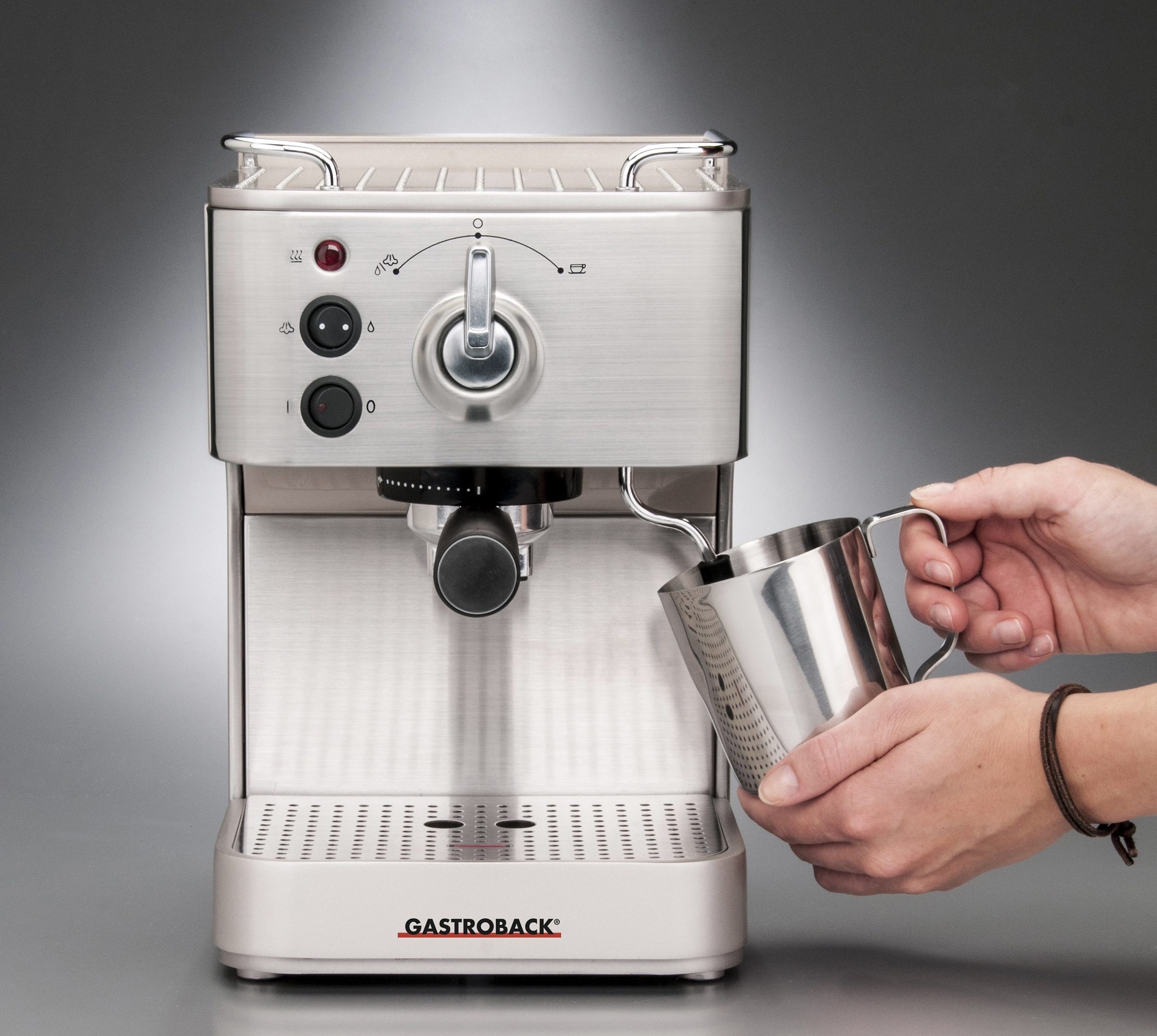 Gastroback Espressomaschine »Design Espresso Plus 42606« Siebträger, auch für Espressopads geeignet, inkl. Milchkännchen