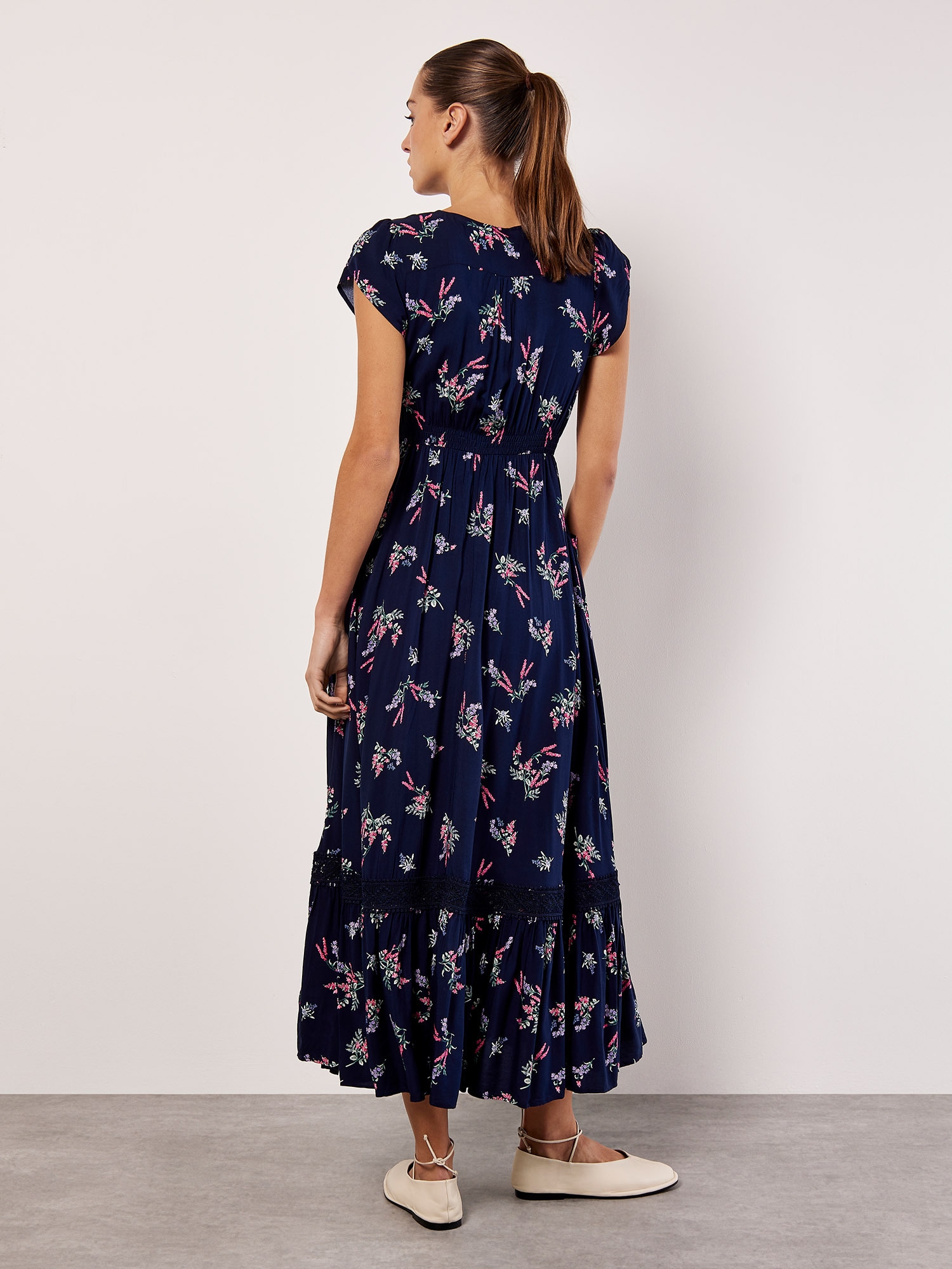 Apricot Sommerkleid »Maxikleid« mit bestickter Bordüre