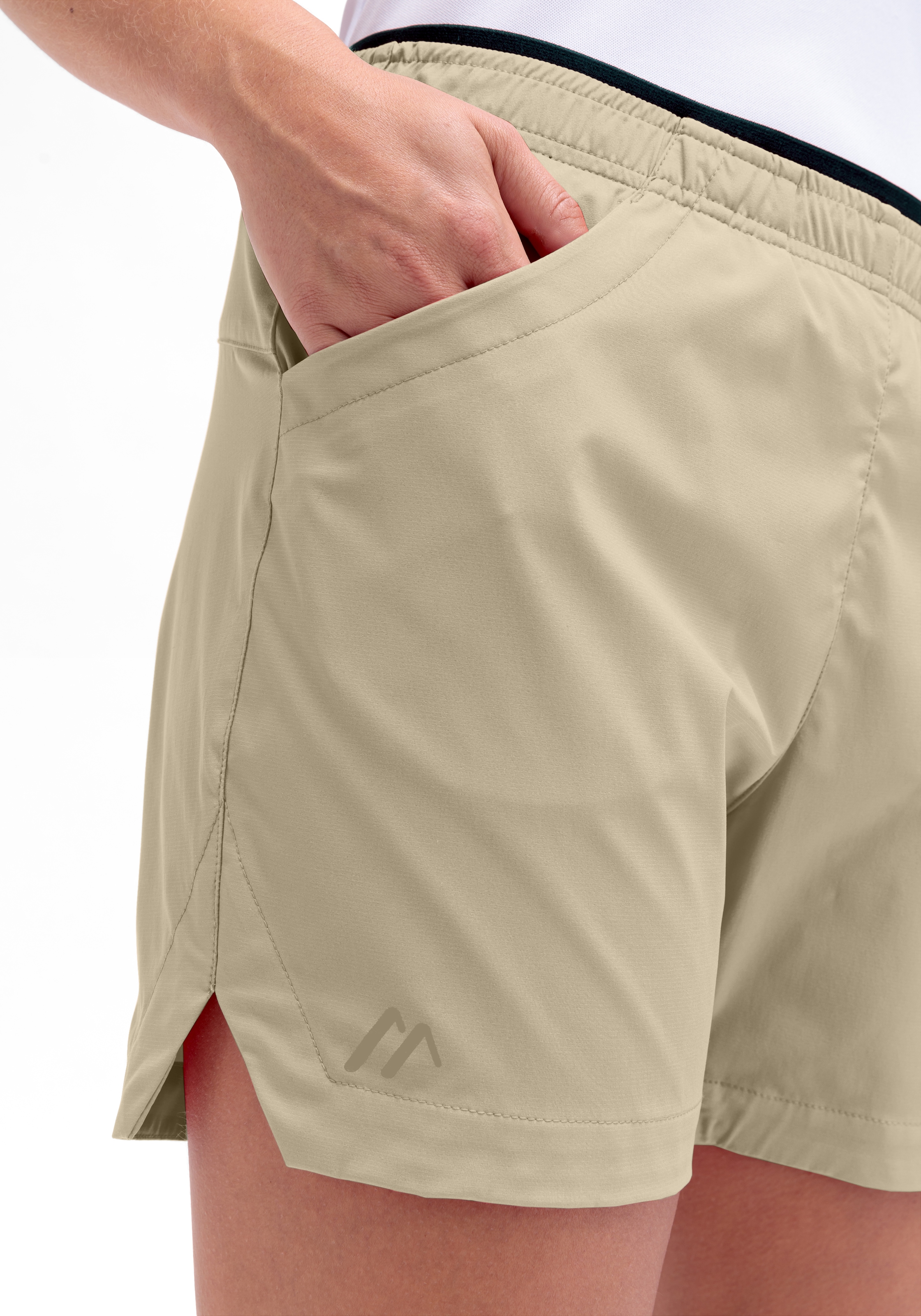 Maier Sports Outdoorhose »Fort Shorts W«  kurze Hose Damen, luftige Wanderhose, leichte Outdoorhose, Reg Fit