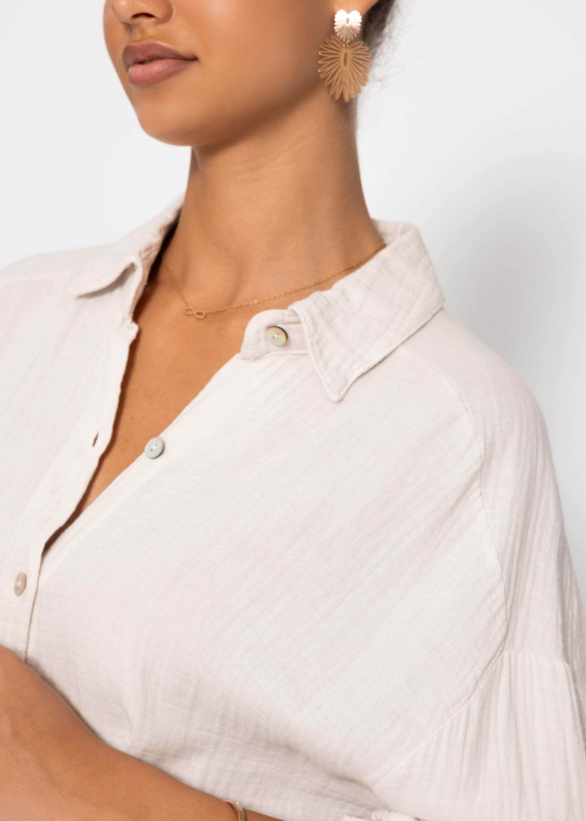 SASSYCLASSY Langarmbluse »Ultra Oversize Musselin-Blusenhemd kürzere Variante« Hemdbluse lang aus Baumwolle mit V-Ausschnitt, One Size (Gr. 36-48)