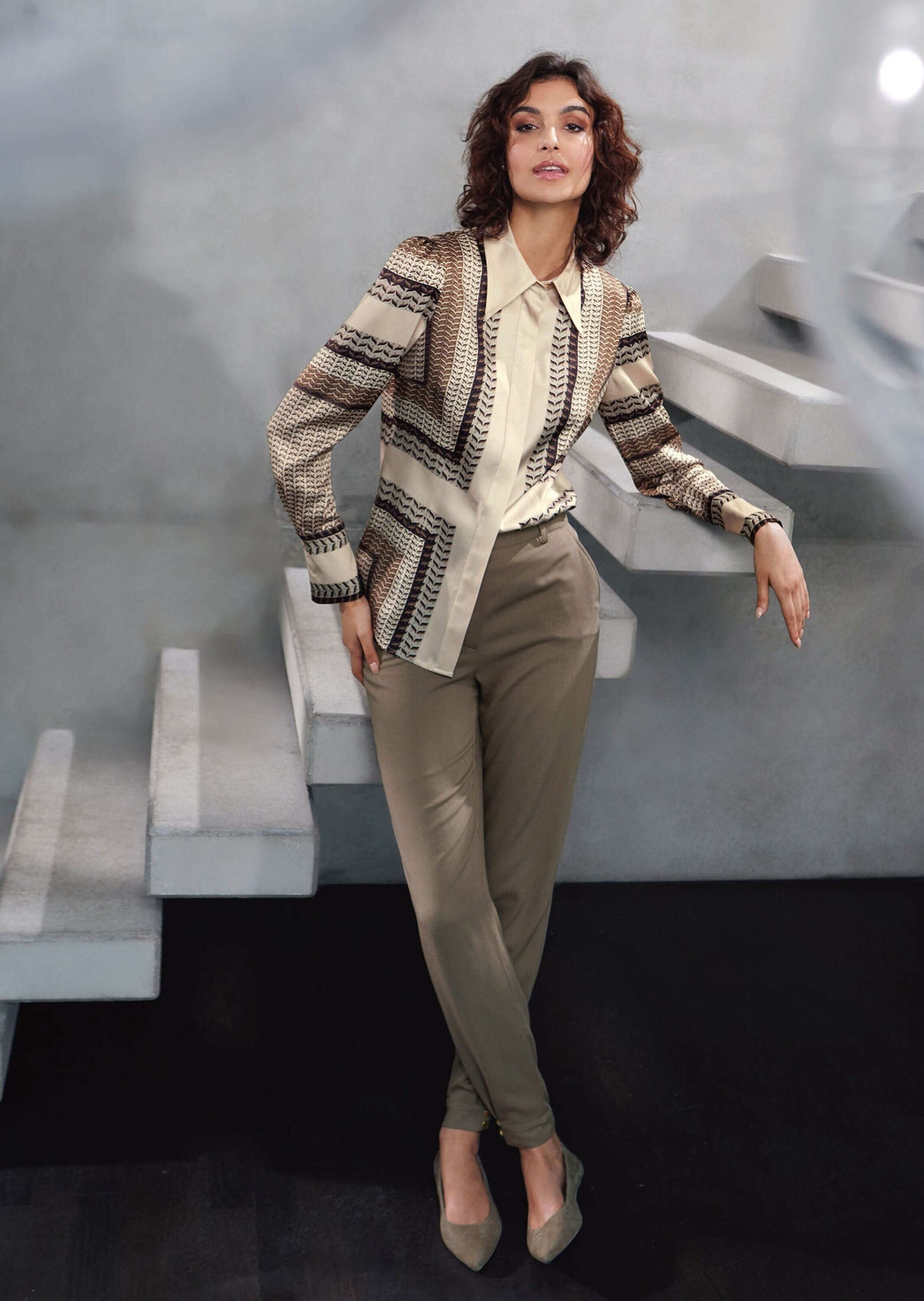 MADELEINE Stoffhose »Hose Schmale Hose mit modischem Saumbündchen«