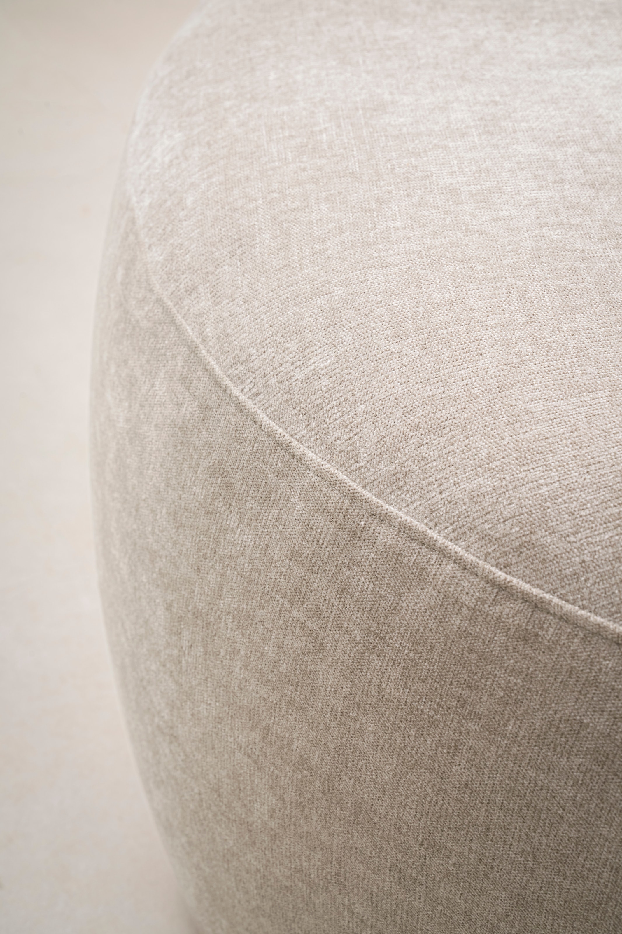 OTTO home Sessel »Kaarl, moderner Rundsessel, Loungesessel, Loveseat« Webstoff, in fünf Farben, inkl. Rückenkissen, zeitloses Design