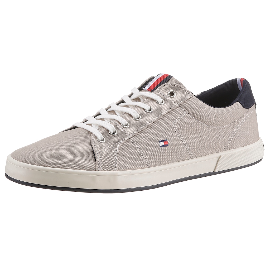 Tommy Hilfiger Sneaker »ICONIC LONG LACE SNEAKER«, mit gespolstetem Schaftrand, Freizeitschuh, Halbschuh, Schnürschuh