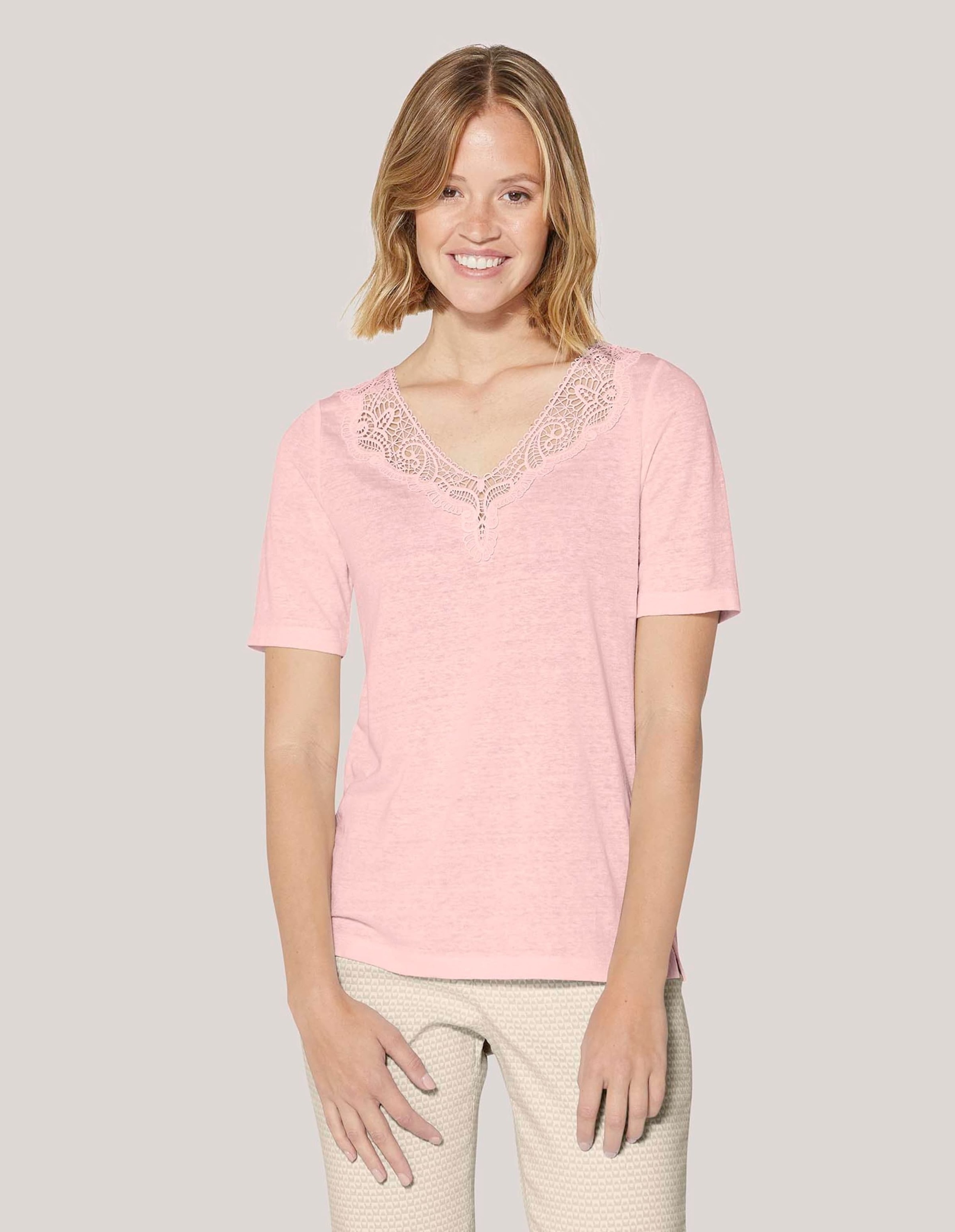 MADELEINE Kurzarmshirt »Shirt Kurzarm-Shirt aus Leinen mit feinem Spitzen-Akzent«