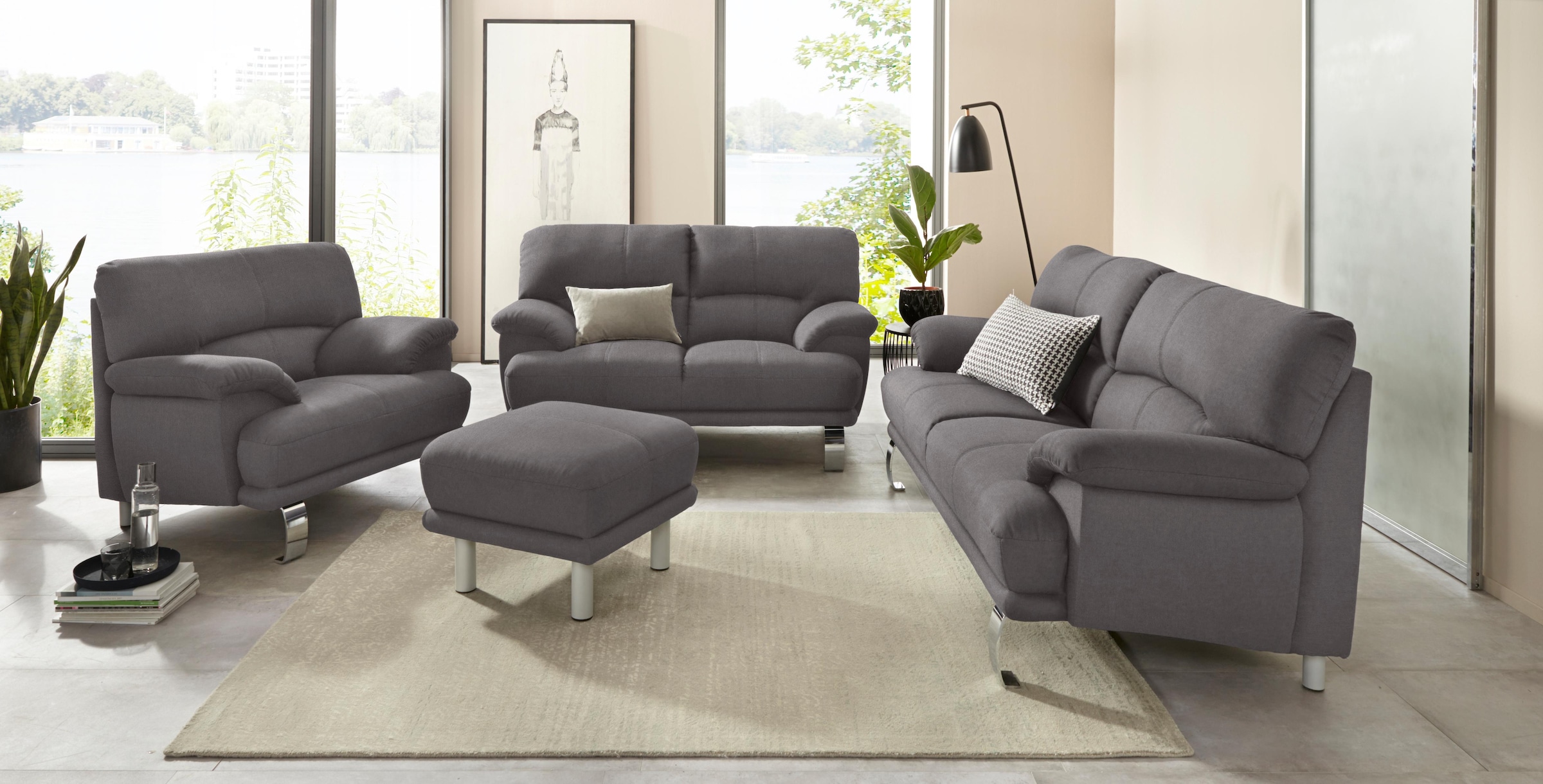 TRENDMANUFAKTUR Sessel »Cecilia II, Loungesessel in italienischem Design« breite und bequeme Armlehnen