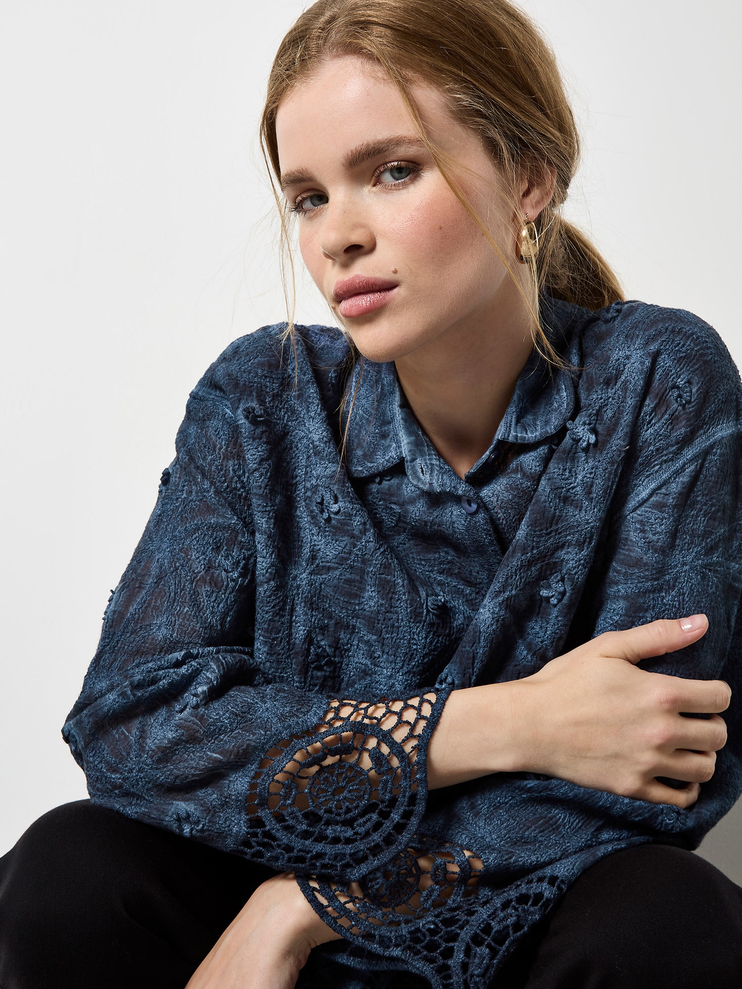 Apricot Klassische Bluse »Bluse« mit Stickerei und Spitze