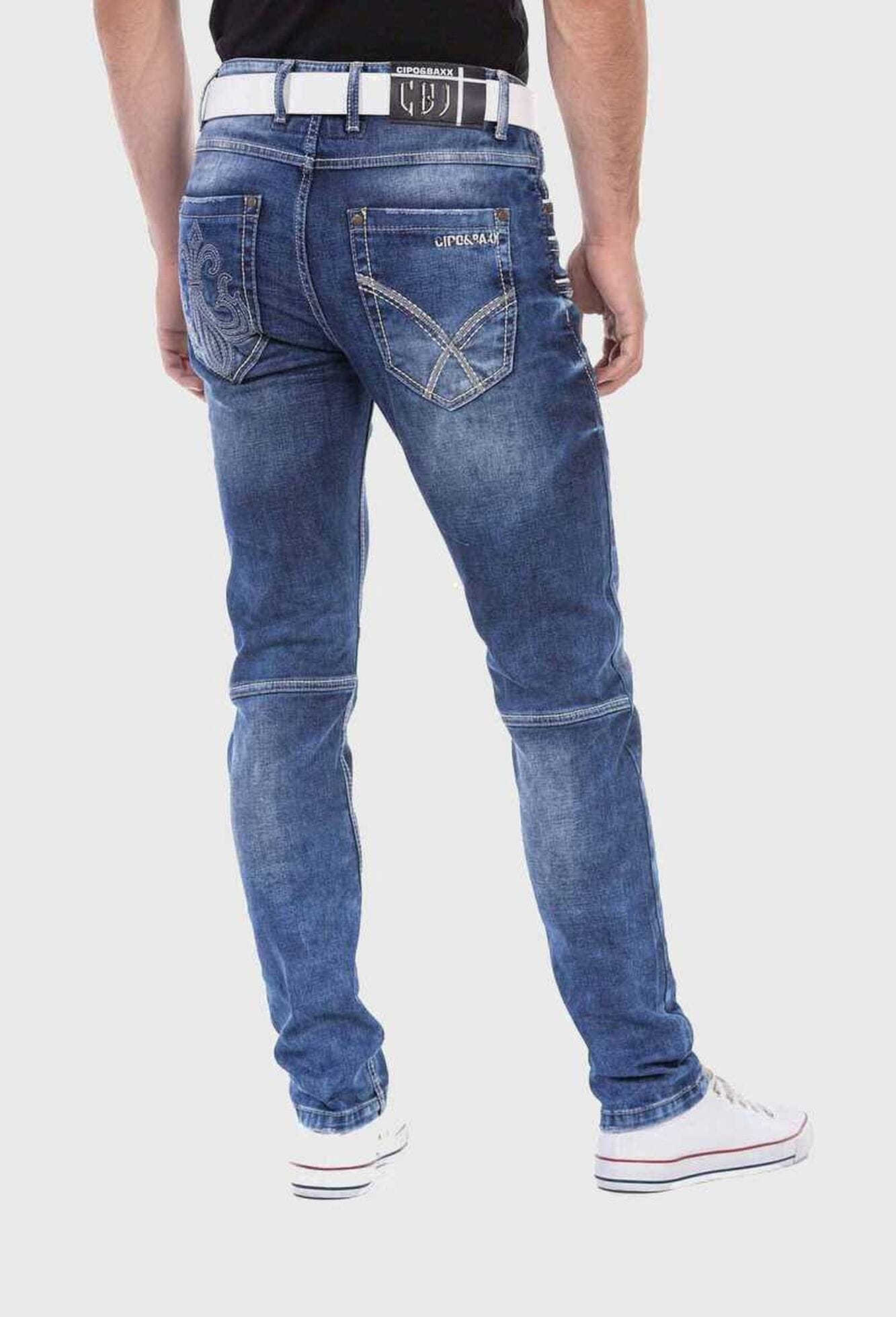 Cipo & Baxx Straight-Jeans »Cipo & Baxx Jeans« im trendigen Design