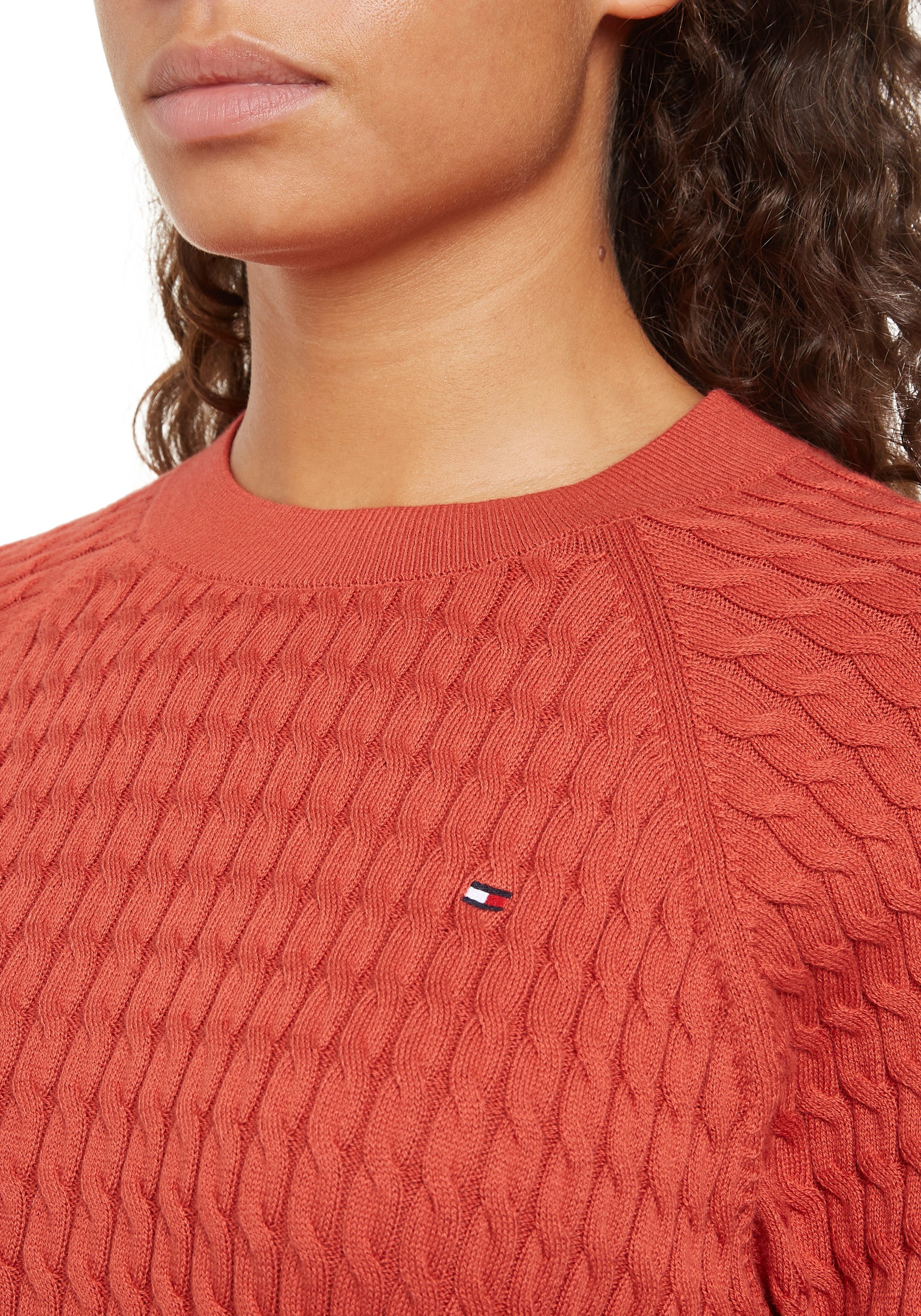 Tommy Hilfiger Rundhalspullover »CO CABLE C-NK SWEATER«, mit Zopfmuster