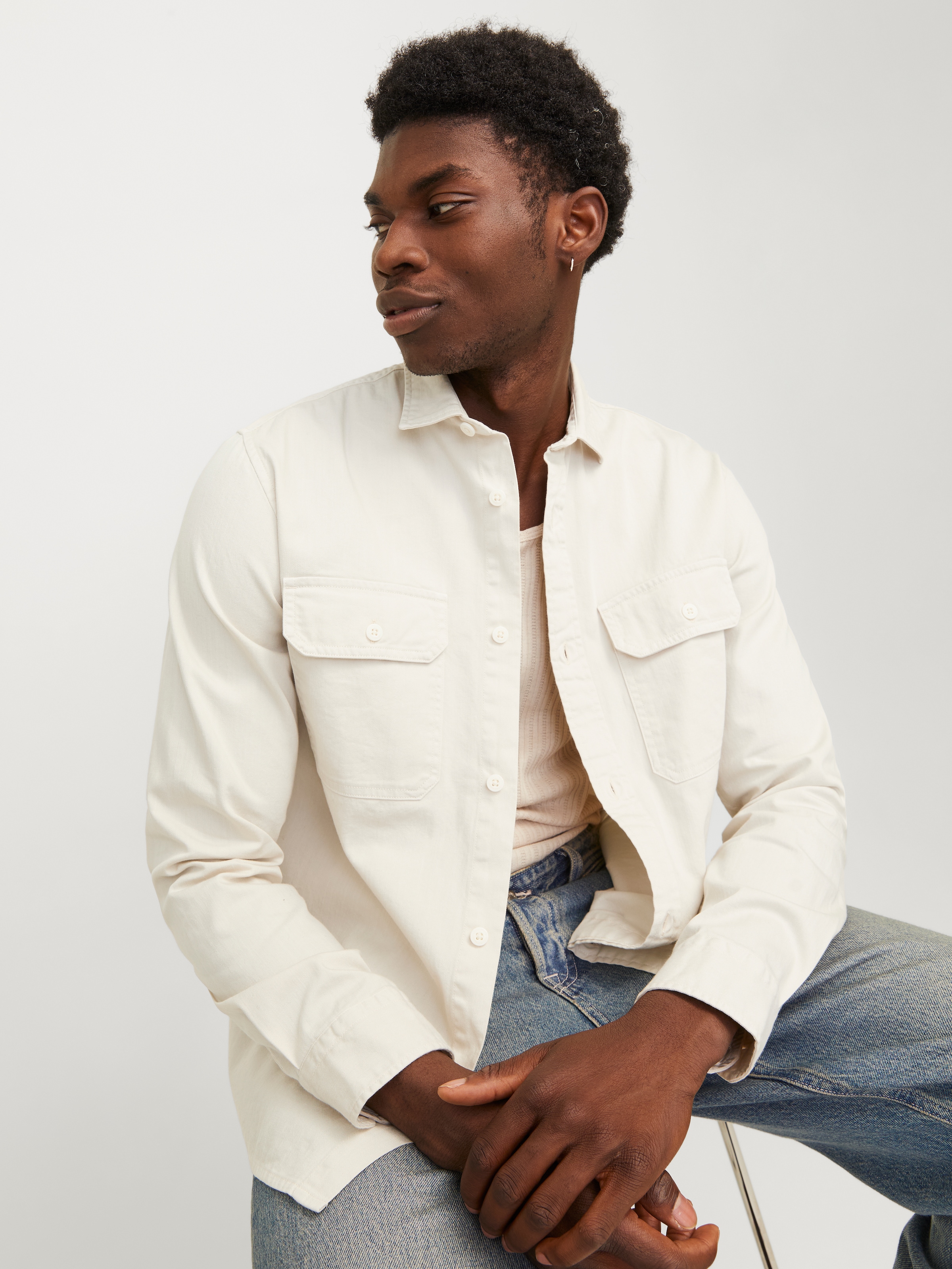 Jack & Jones Langarmhemd »JJETRAVIS SHIRT LS NOOS«, mit Brusttaschen