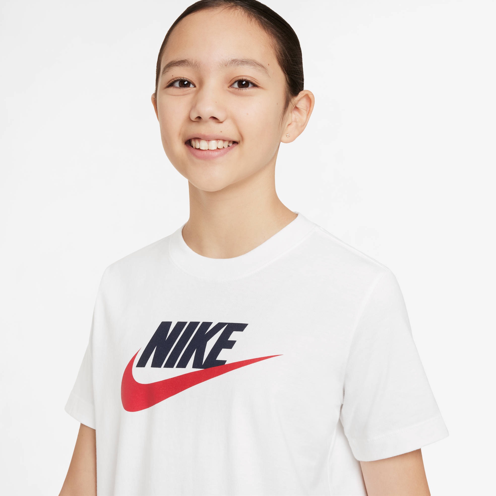 Nike Sportswear T-Shirt »Nike Sportswear Big Kids' T-Shirt« 1 Stk. gerader Rumpfabschluss, Kurzarm, aus Baumwolle, für Kinder