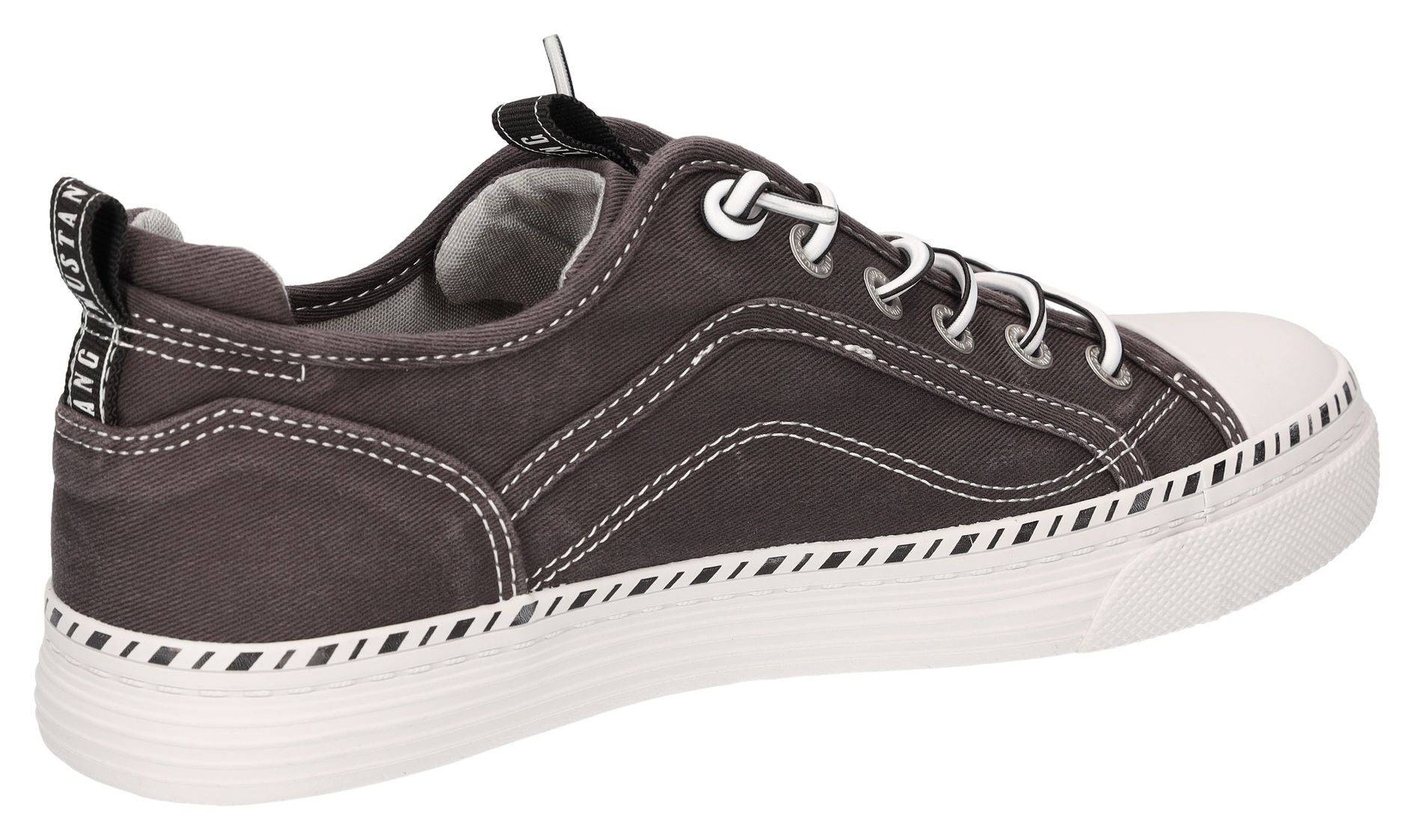 Mustang Shoes Slip-On Sneaker, Slipper, Schlupfschuh, Freizeitschuh mit farbiger Sohleneinfassung