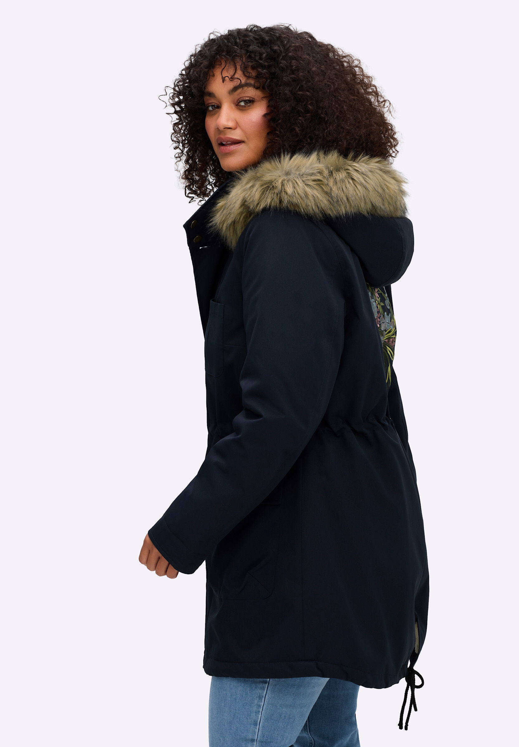 sheego by Joe Browns Parka »Outdoorjacke Parka mit Bumenstickerei am Rücken« mit Kapuze