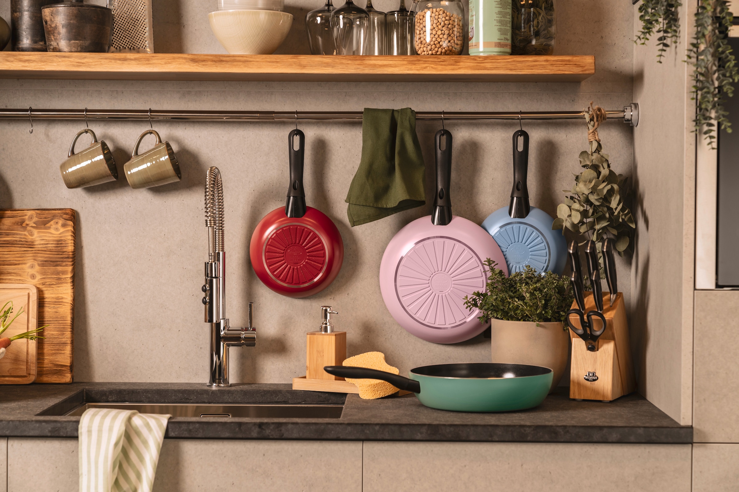 BALLARINI Bratpfanne »Caprera« Aluminium 1 Stk. tlg. Keramikbeschichtung, Thermopoint, bunt, Made in Italy