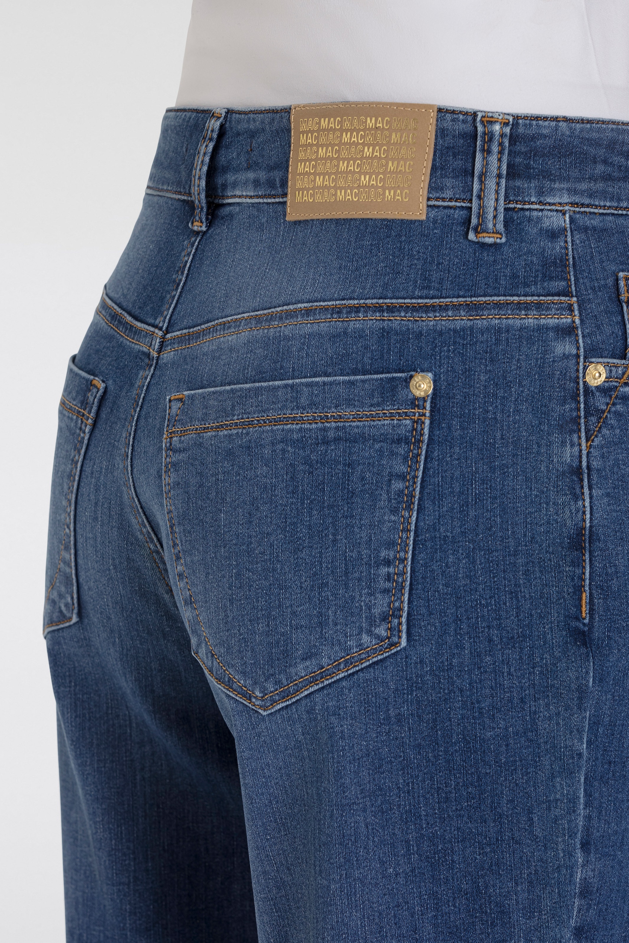 MAC Bequeme Jeans »Gracia«, Passform feminine fit