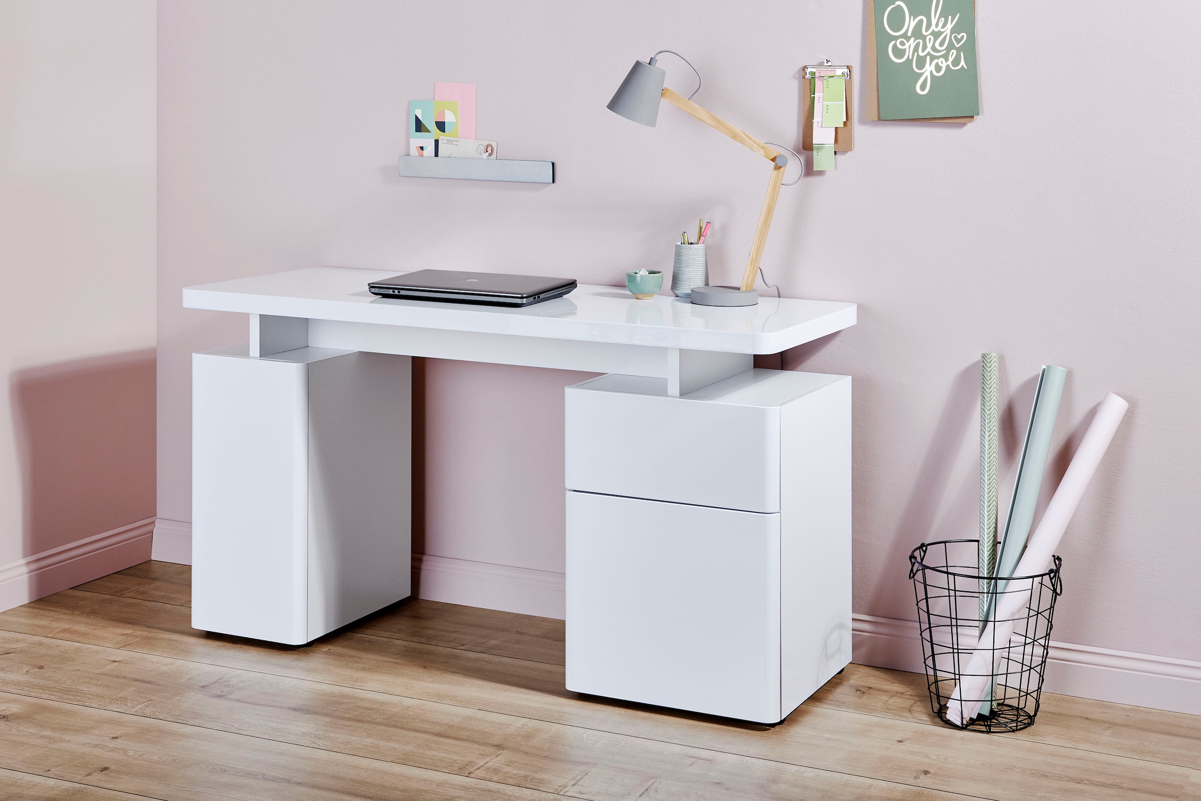 Jahnke Schreibtisch »CU-LIBRE 140«, (1 St.), Platzsparender Arbeitsplatz, mit 1 Schublade und 2 Türen, 135 cm