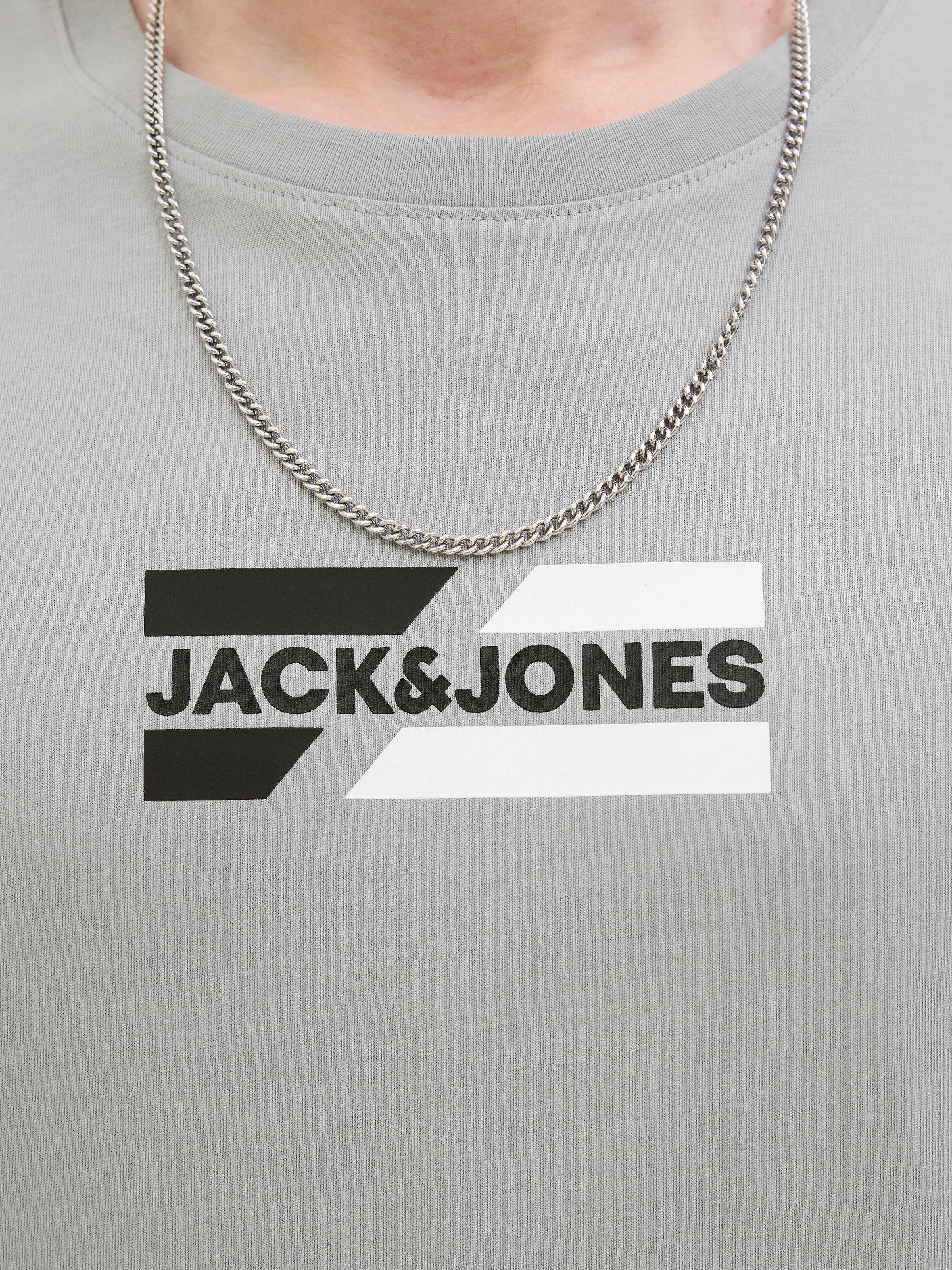 Jack & Jones Rundhalsshirt »JJECORP GRAPHIC TEE SS O-NECK NOOS«, mit Logo Print