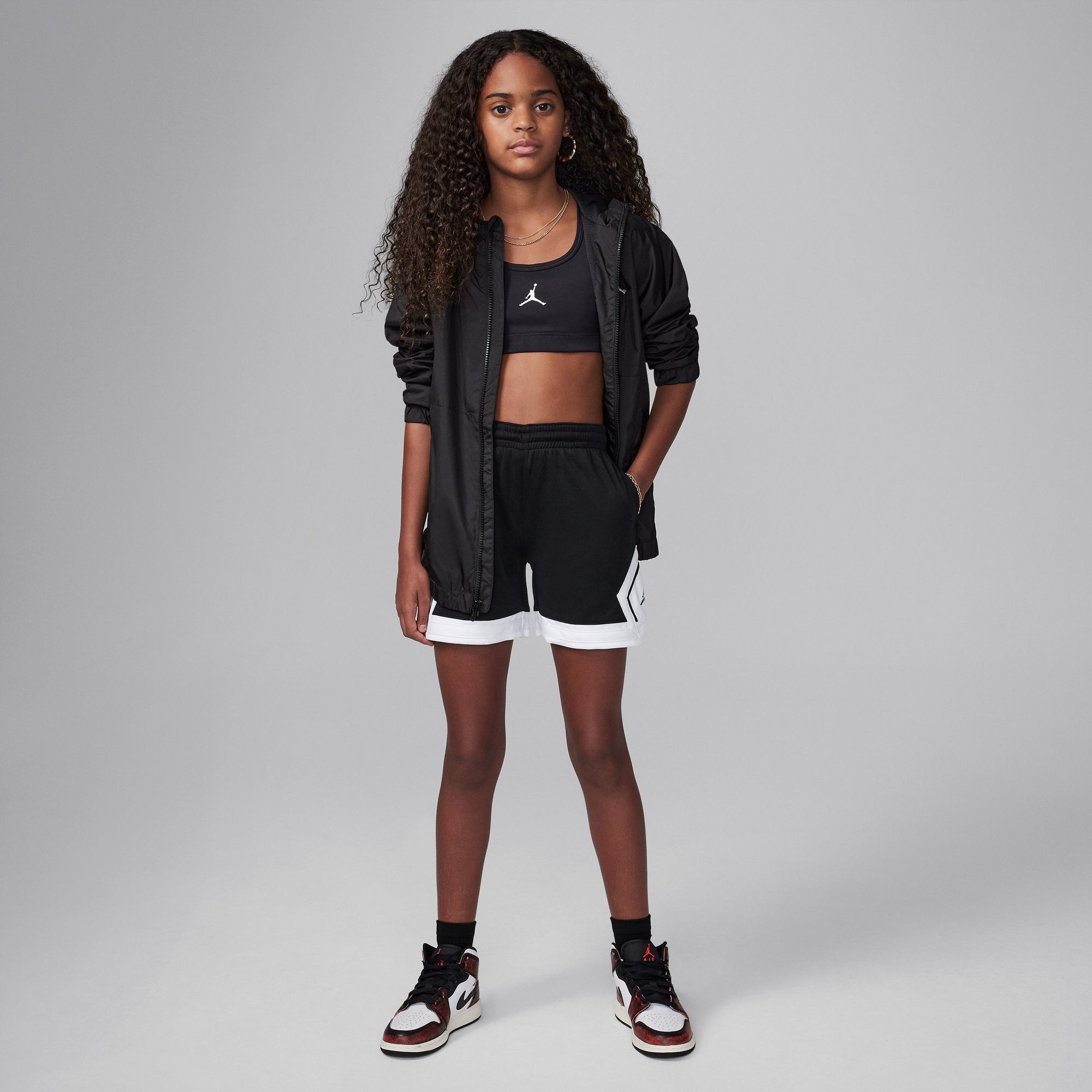 Jordan Trainingsshorts »JDG WJ SPORT DIAMOND SHORT«  für Kinder, mit Diamant-Seiteneinsätzen, aus Mesh-Gewebe