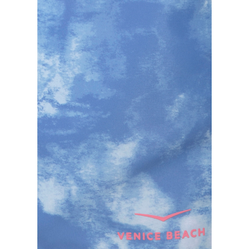 Venice Beach Badeshorts »Mat«, mit trendigem Batikdruck