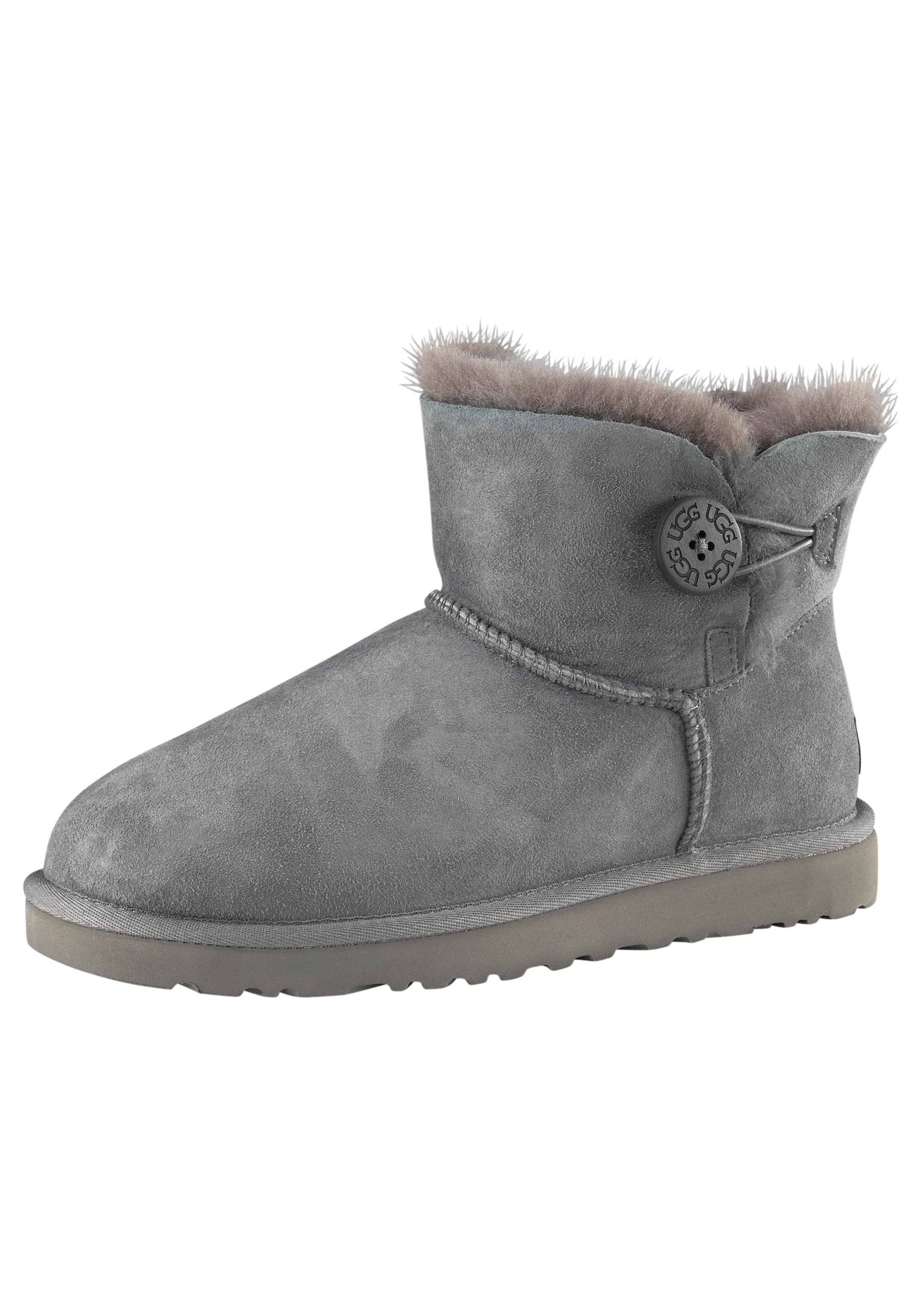 UGG Winterboots »Mini Bailey Button 2«, mit tollem Logoknopf-Detail