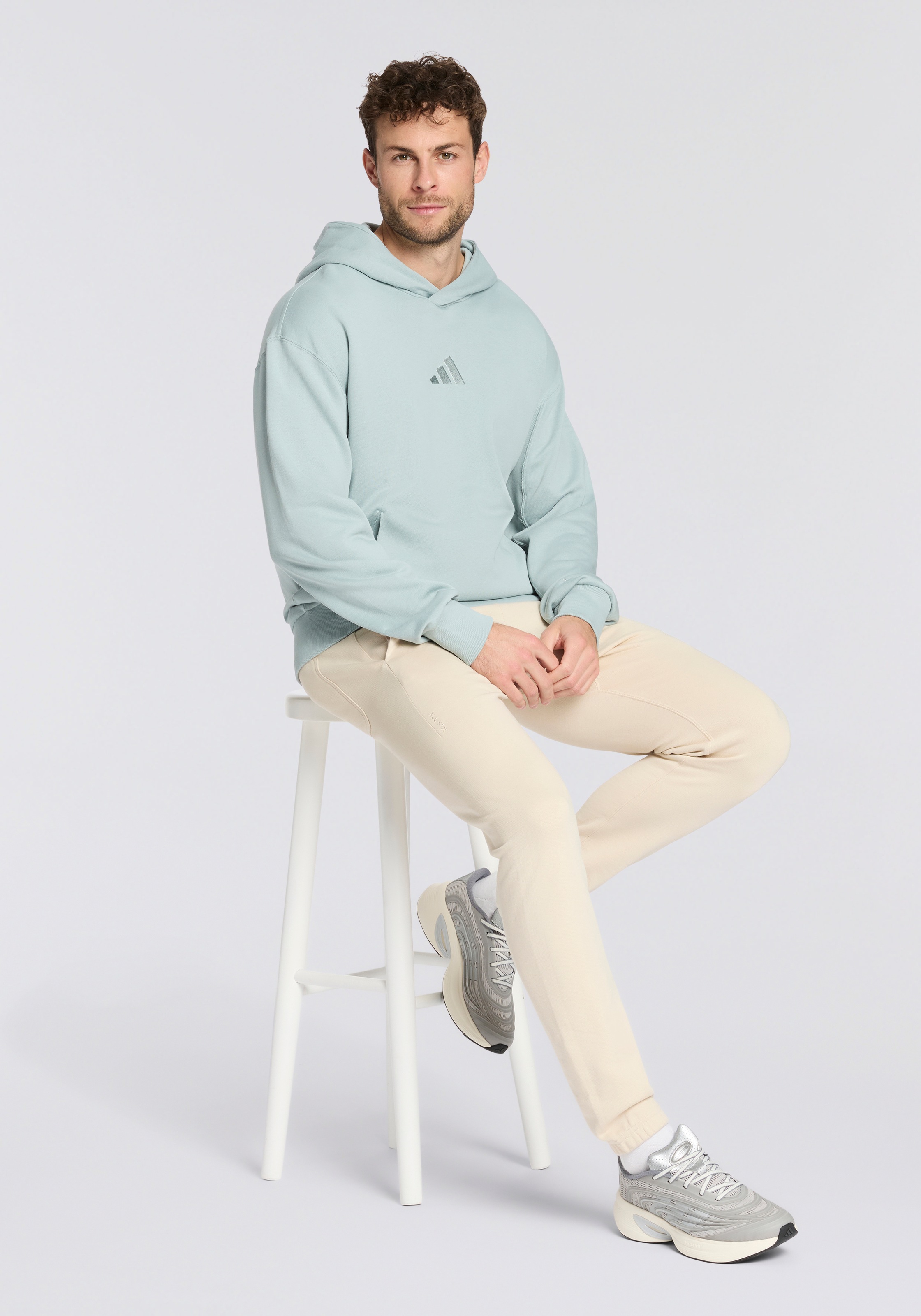 adidas Sportswear Kapuzensweatshirt »M A SZN FL HD«, weiches Fleecematerial
