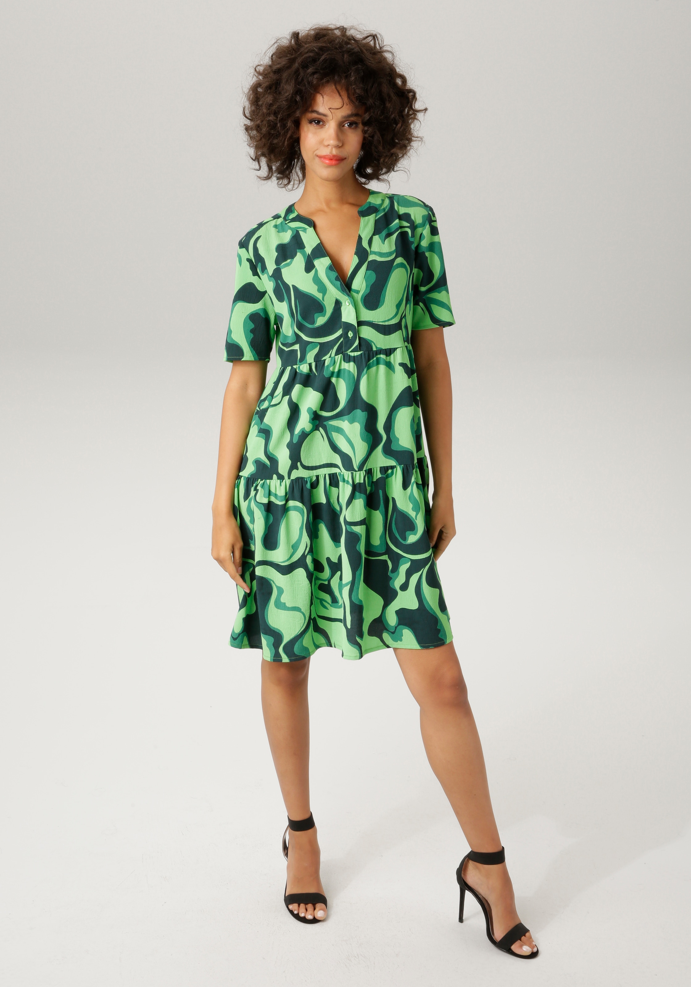 Aniston CASUAL Sommerkleid, mit online graphischem farbenfrohem, Druck bei OTTO